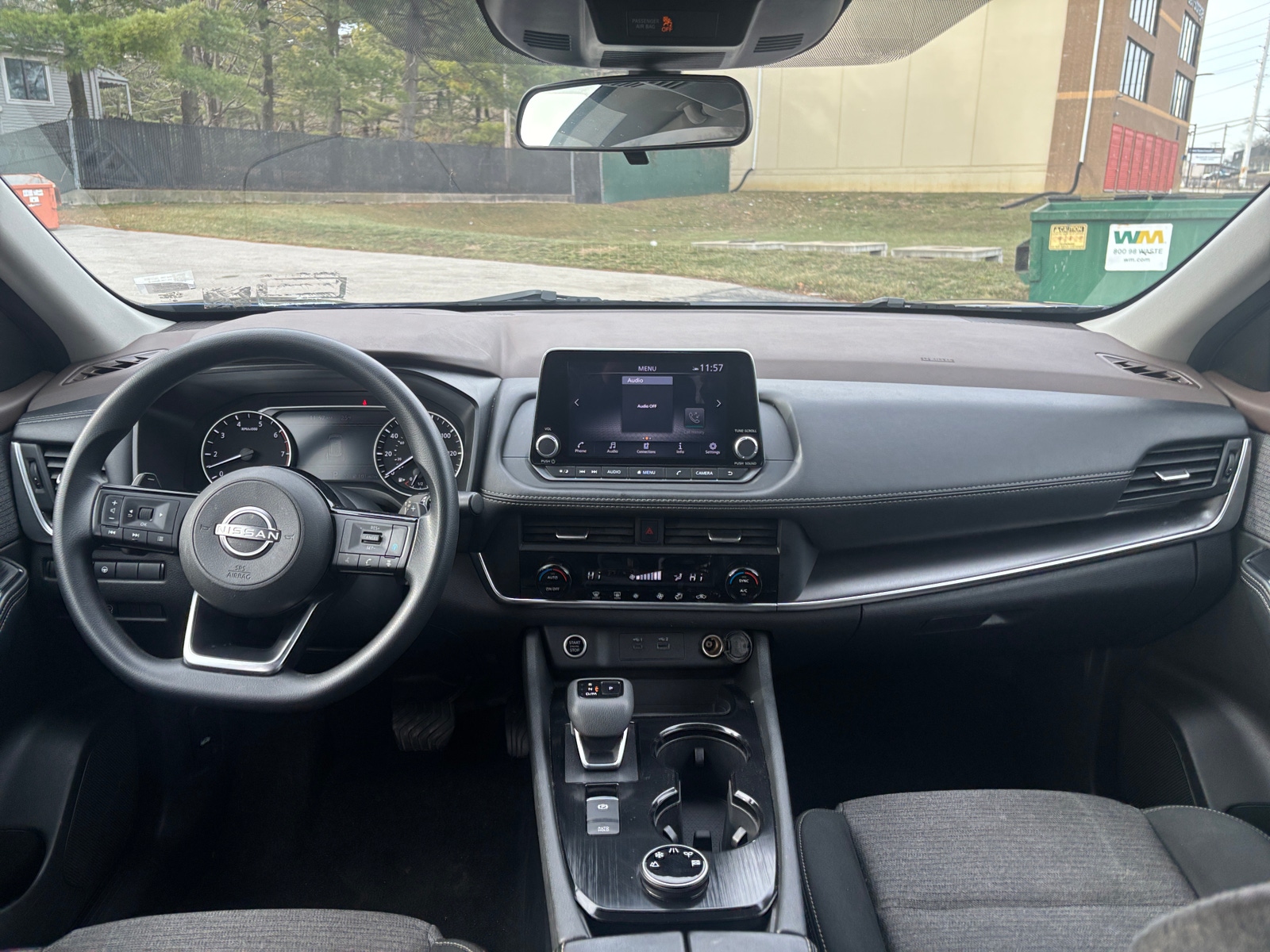 Thumbnail: 2023 Nissan Rogue - 3