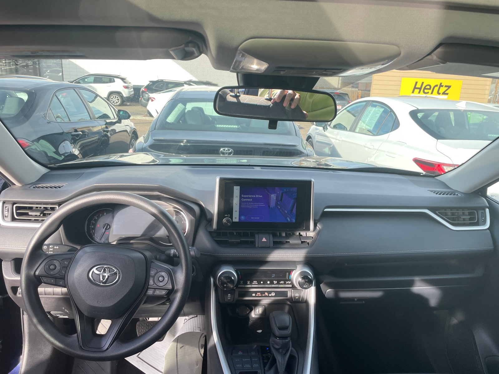 Thumbnail: 2025 Toyota RAV4 - 3