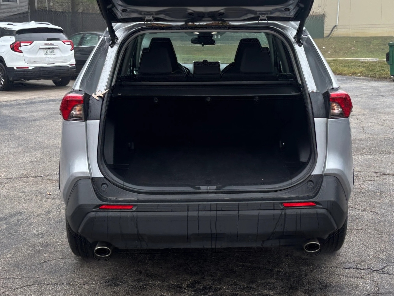 Thumbnail: 2025 Toyota RAV4 - 6