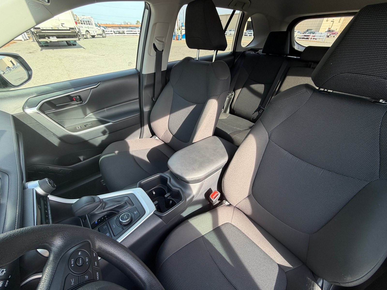 Thumbnail: 2025 Toyota RAV4 - 2