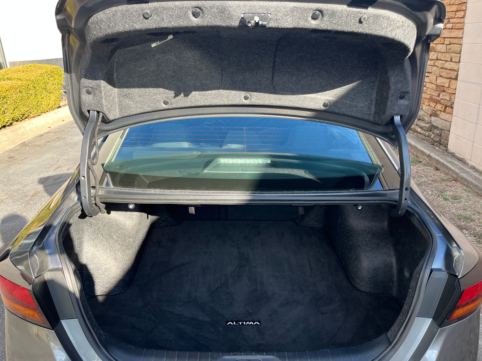 Thumbnail: 2025 Nissan Altima - 6