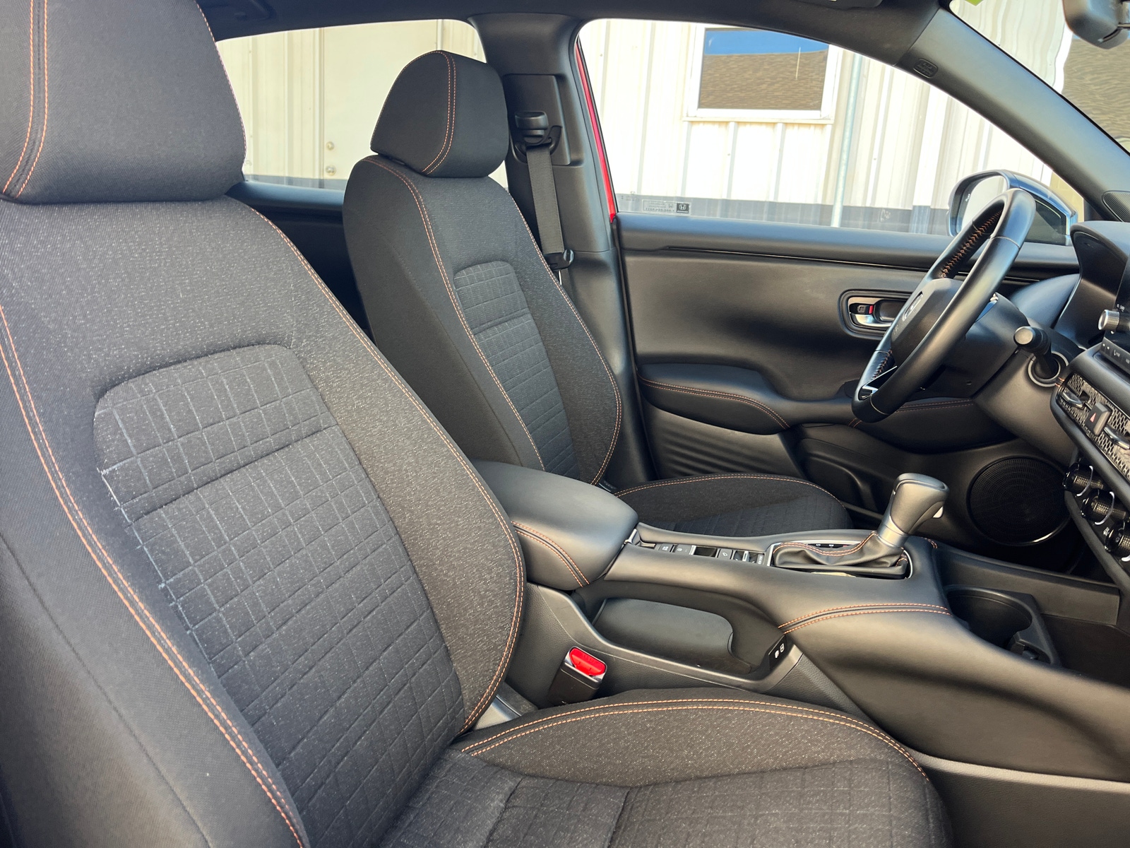 Thumbnail: 2025 Honda HR-V - 2