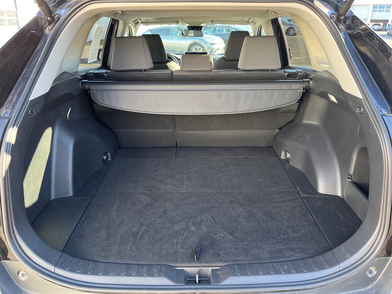 Thumbnail: 2025 Toyota RAV4 - 6