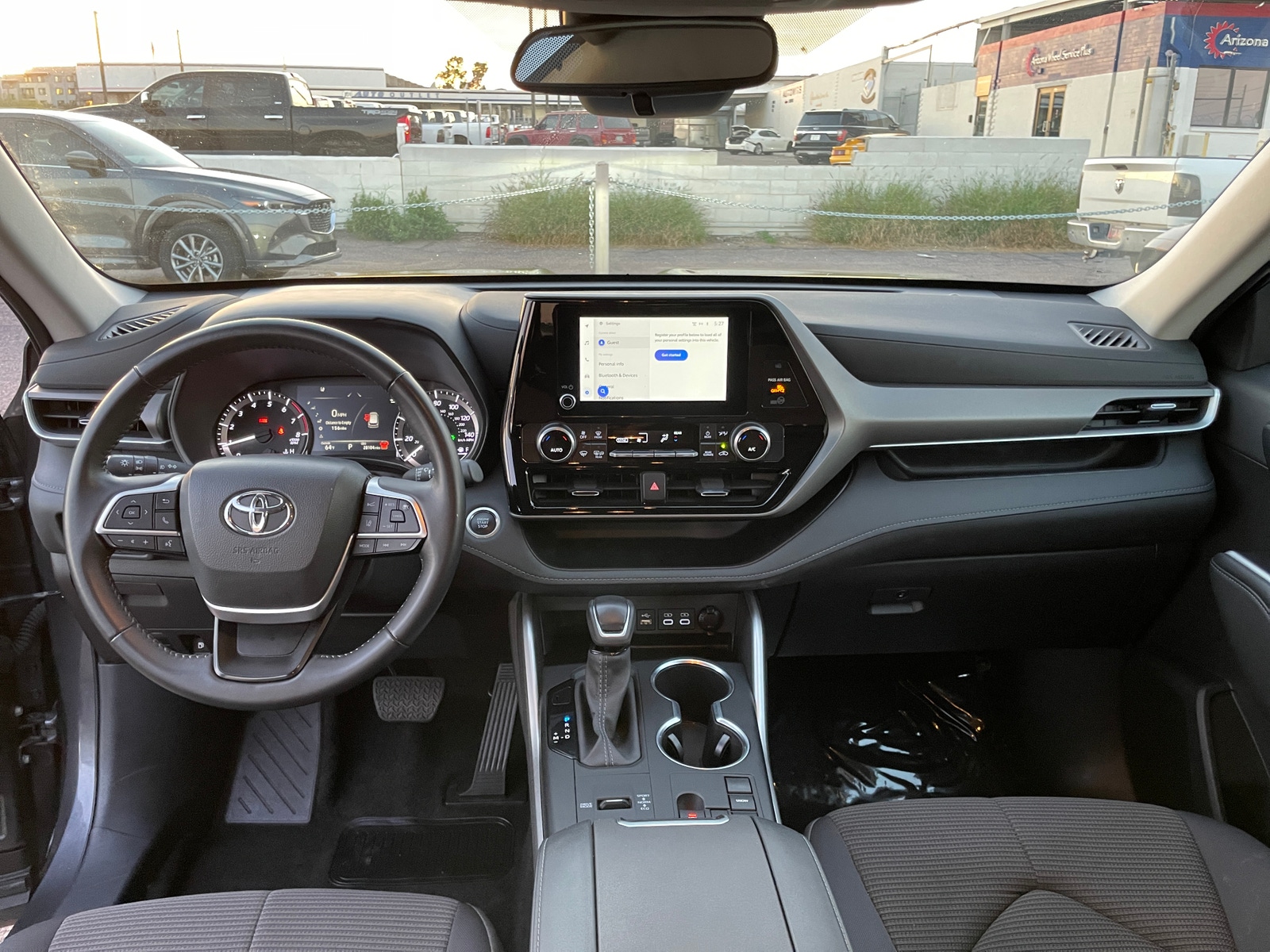 Thumbnail: 2025 Toyota Highlander - 3