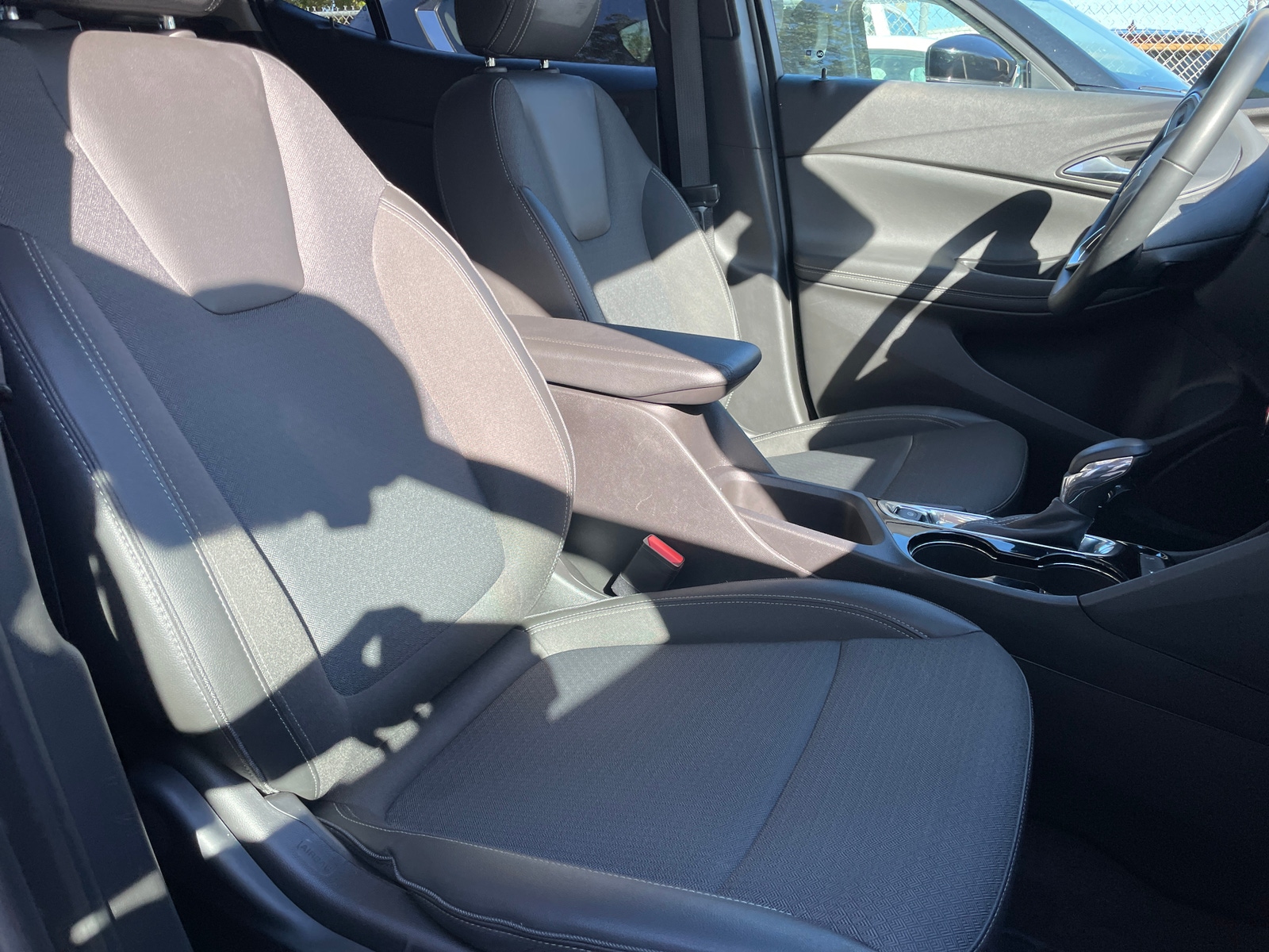 Thumbnail: 2025 Buick Encore GX - 2