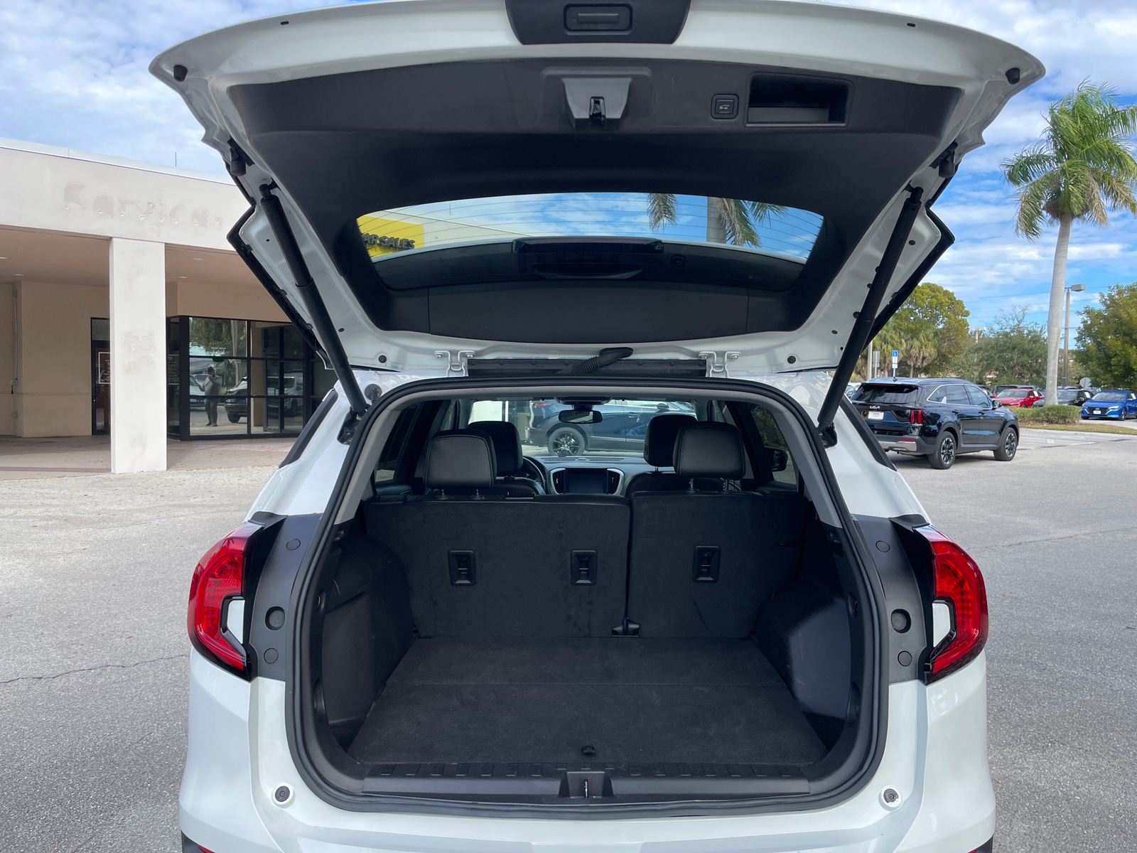 Thumbnail: 2024 GMC Terrain - 6