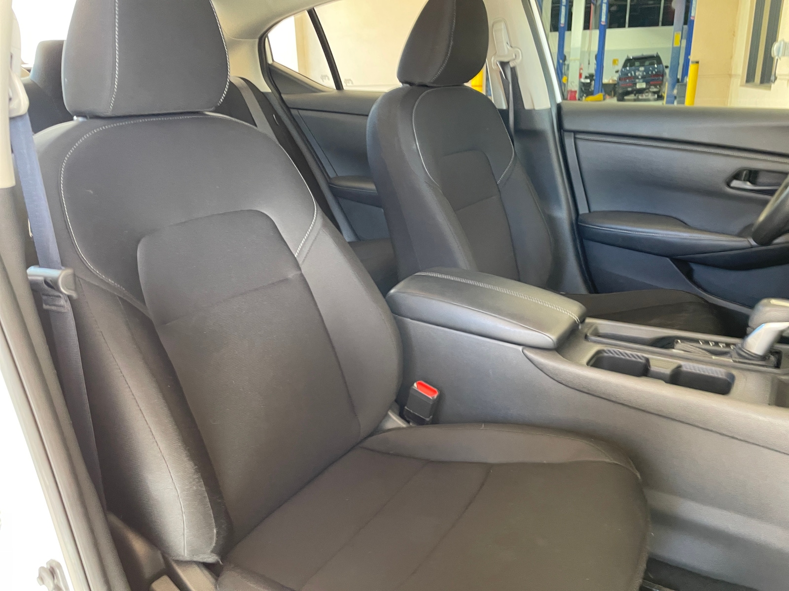 Thumbnail: 2025 Nissan Sentra - 2