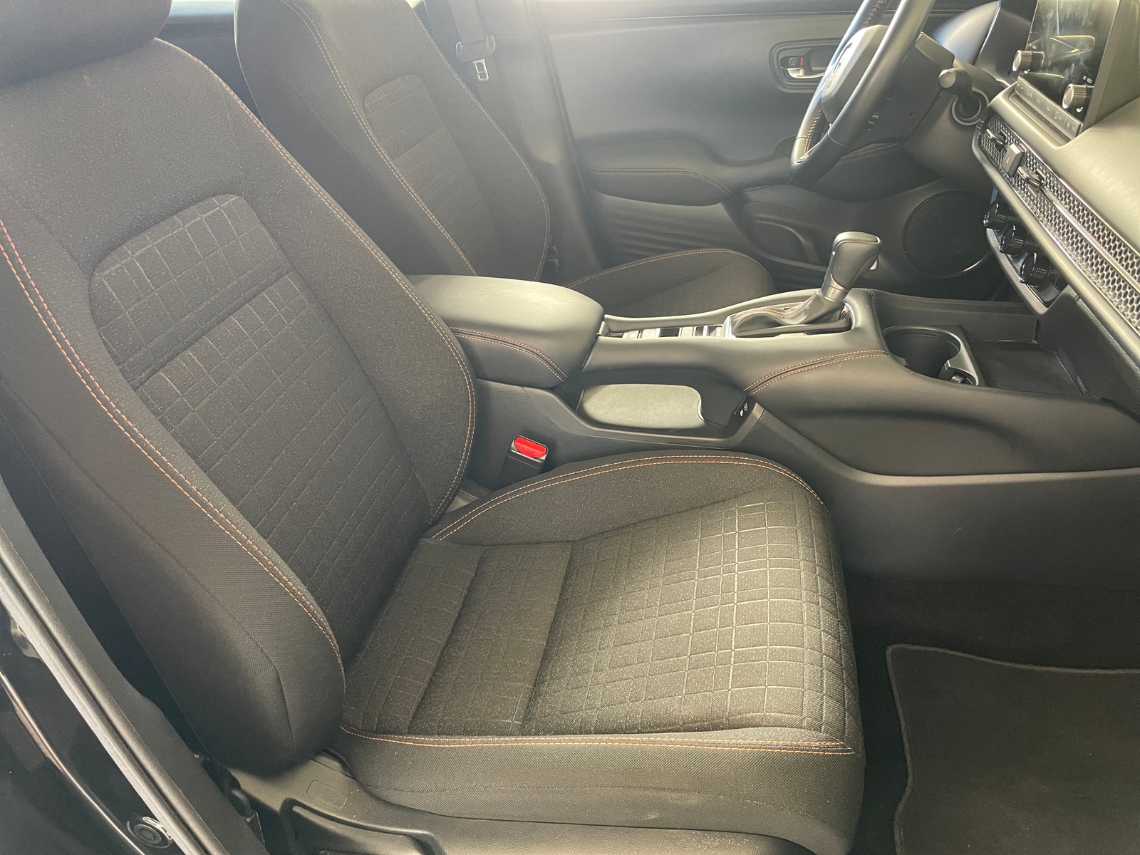 Thumbnail: 2025 Honda HR-V - 2