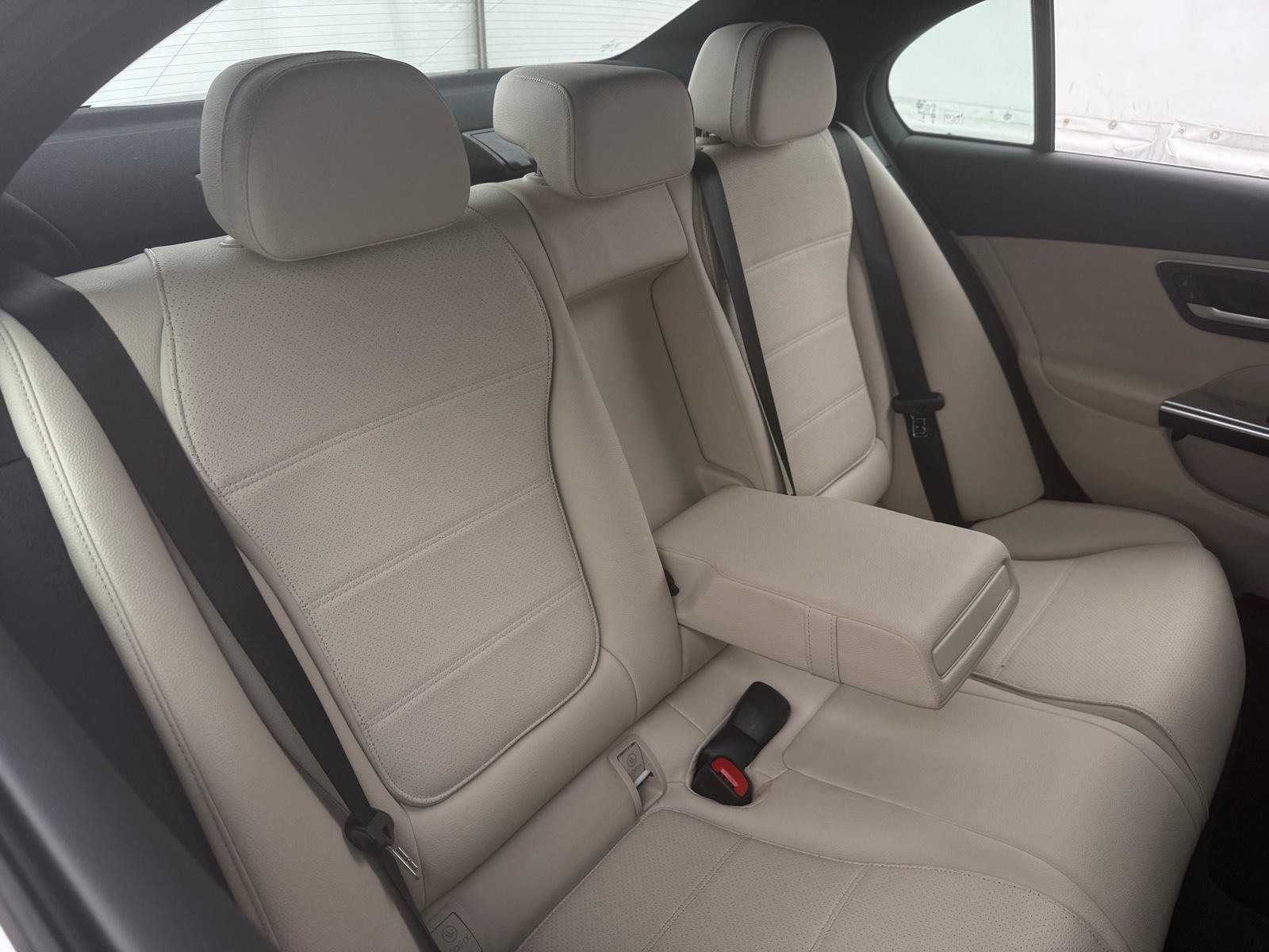 Thumbnail: 2025 Mercedes-Benz C-Class - 5