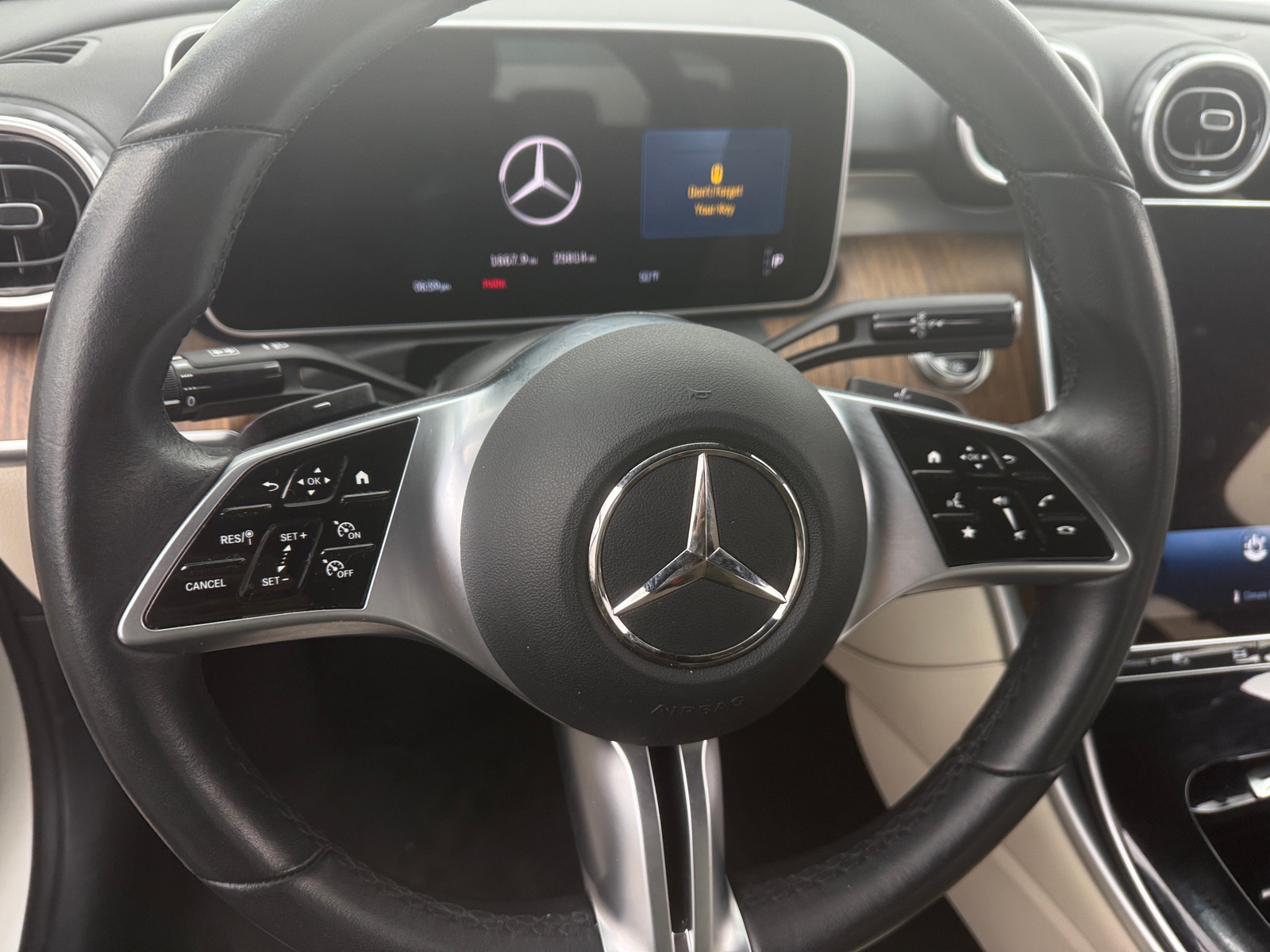 Thumbnail: 2025 Mercedes-Benz C-Class - 4