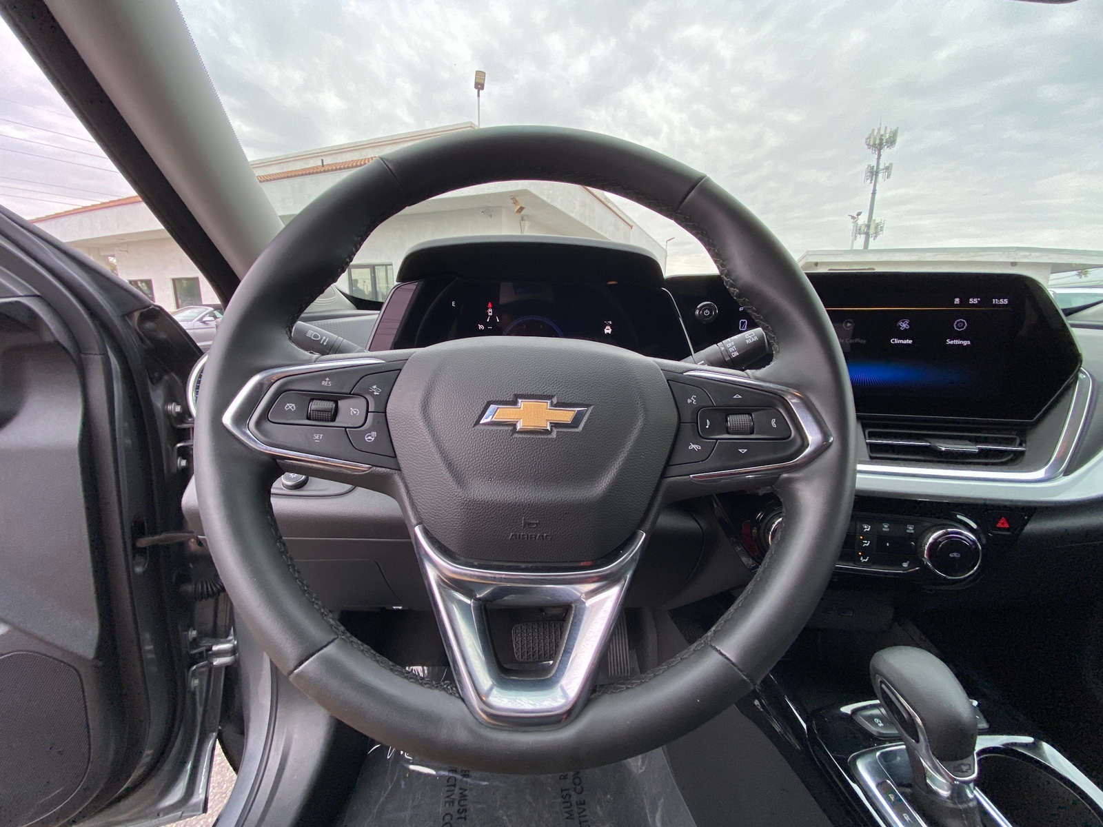 Thumbnail: 2025 Chevrolet Trax - 5