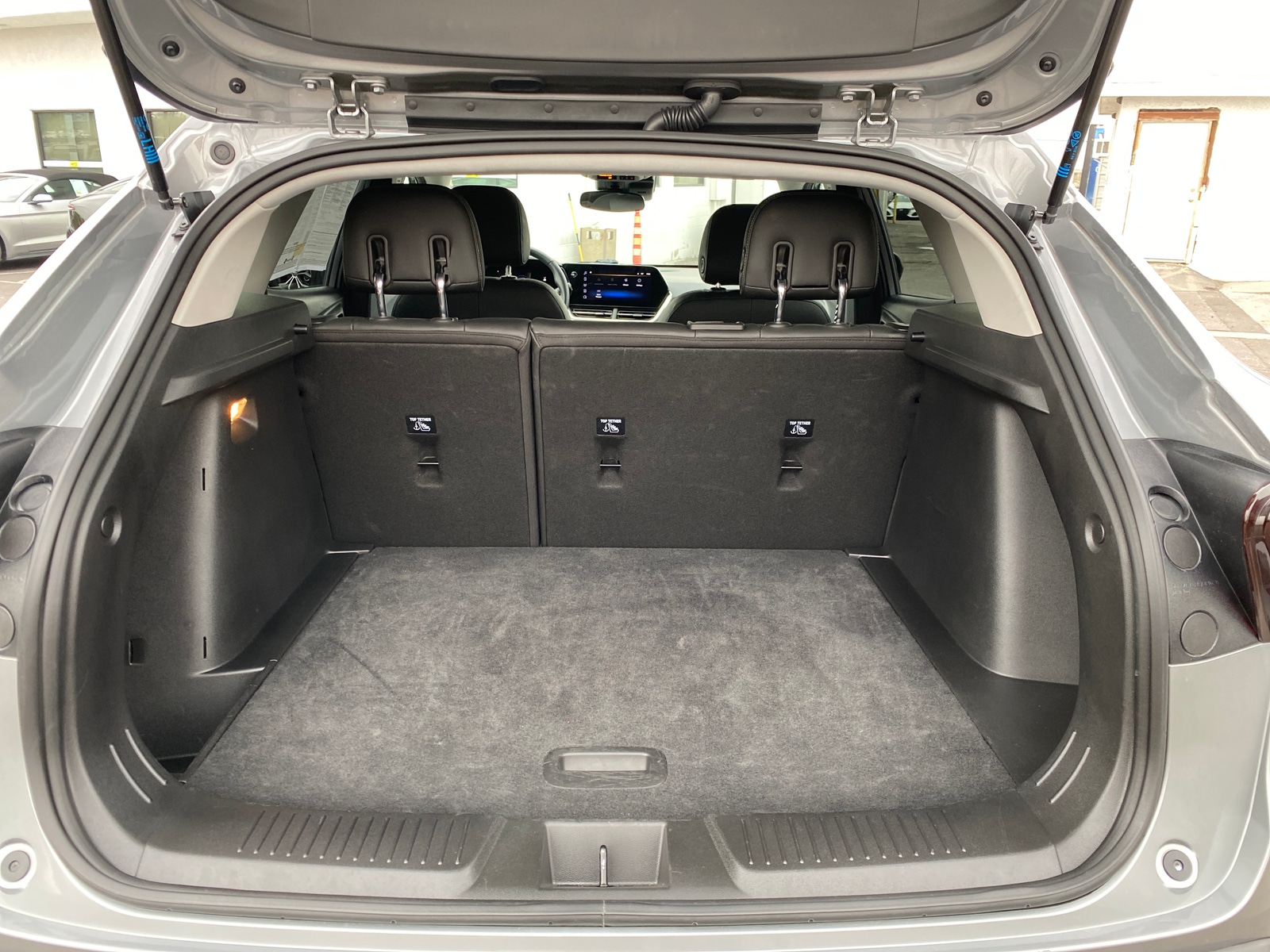 Thumbnail: 2025 Chevrolet Trax - 6