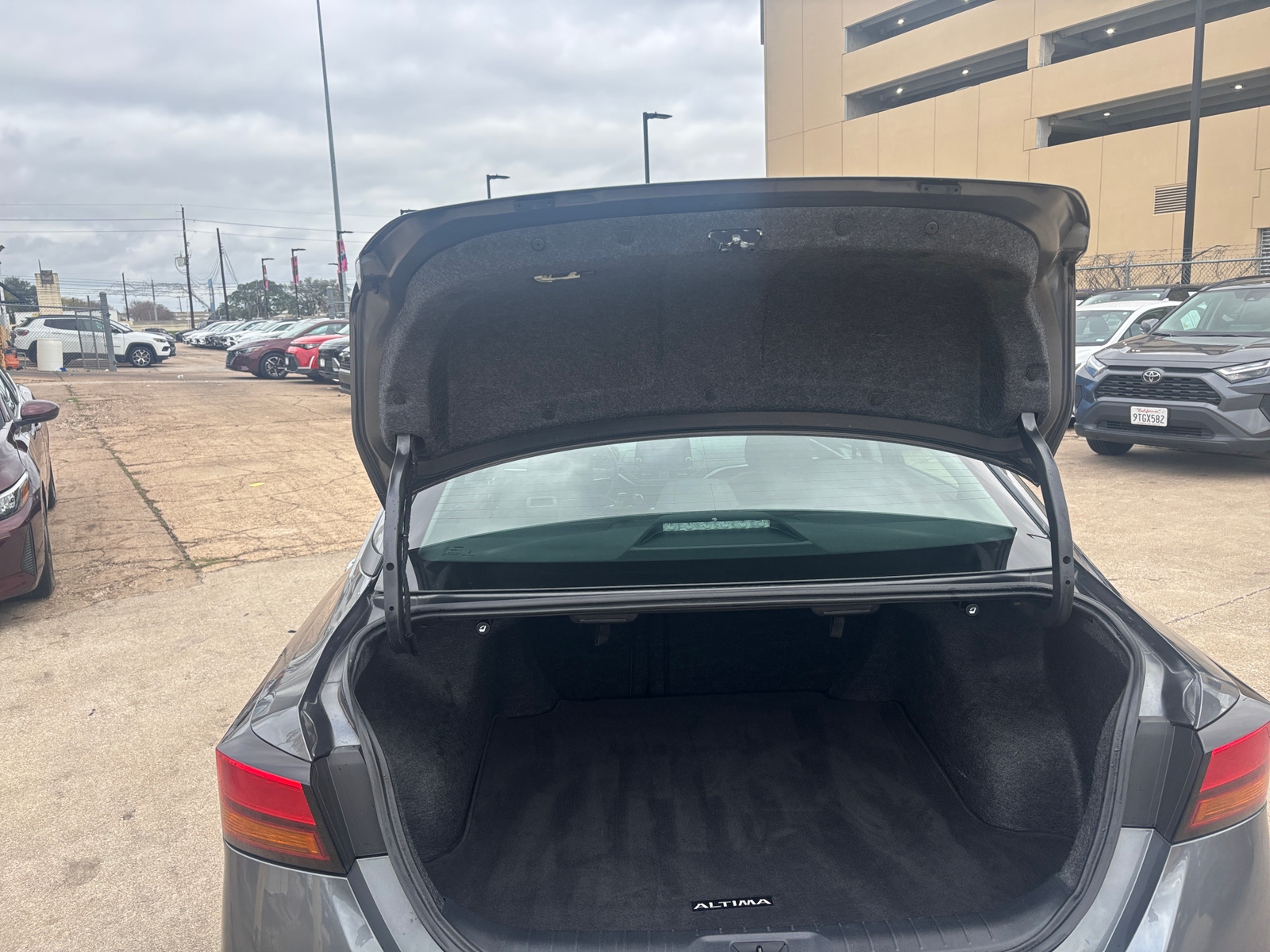 Thumbnail: 2025 Nissan Altima - 6