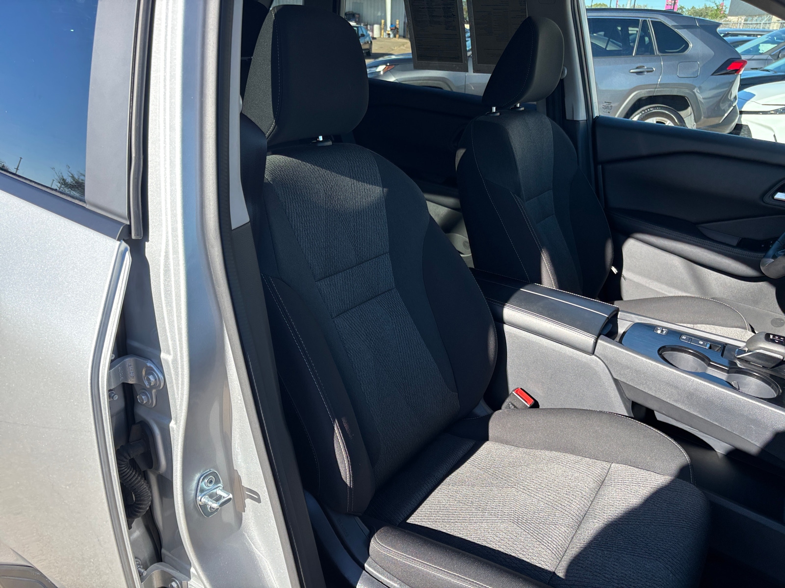 Thumbnail: 2025 Nissan Rogue - 2