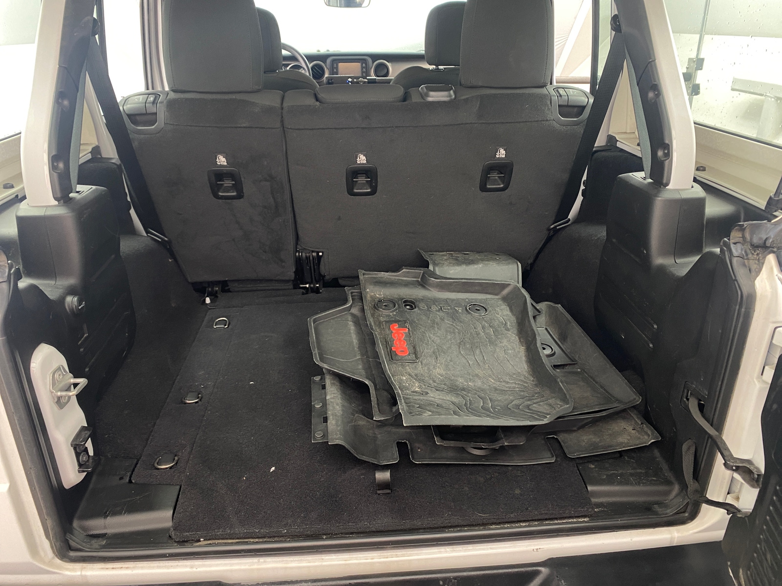 Thumbnail: 2020 Jeep Wrangler - 7