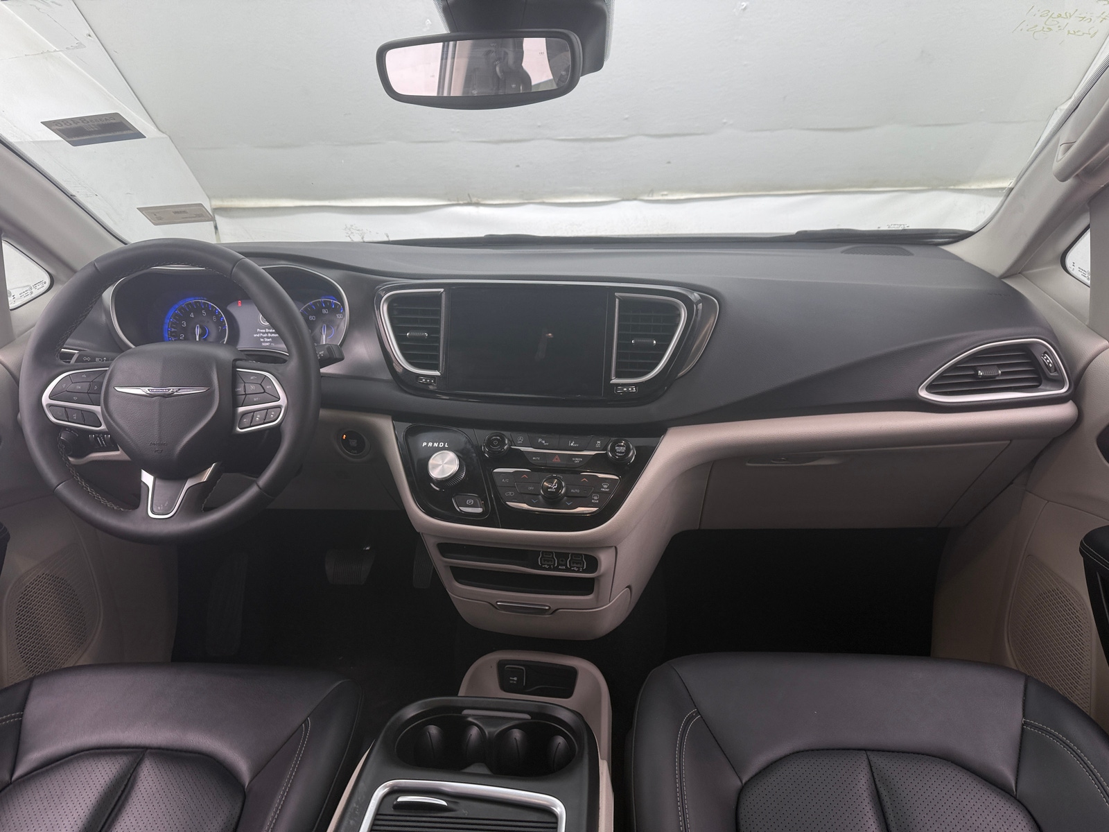 Thumbnail: 2024 Chrysler Pacifica - 2