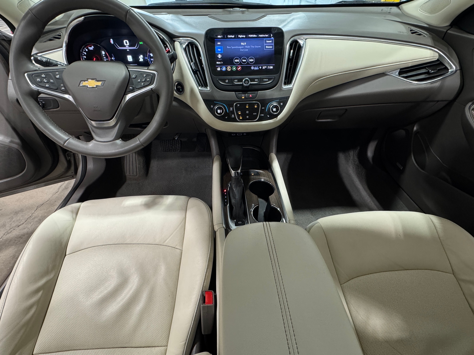 Thumbnail: 2024 Chevrolet Malibu - 2