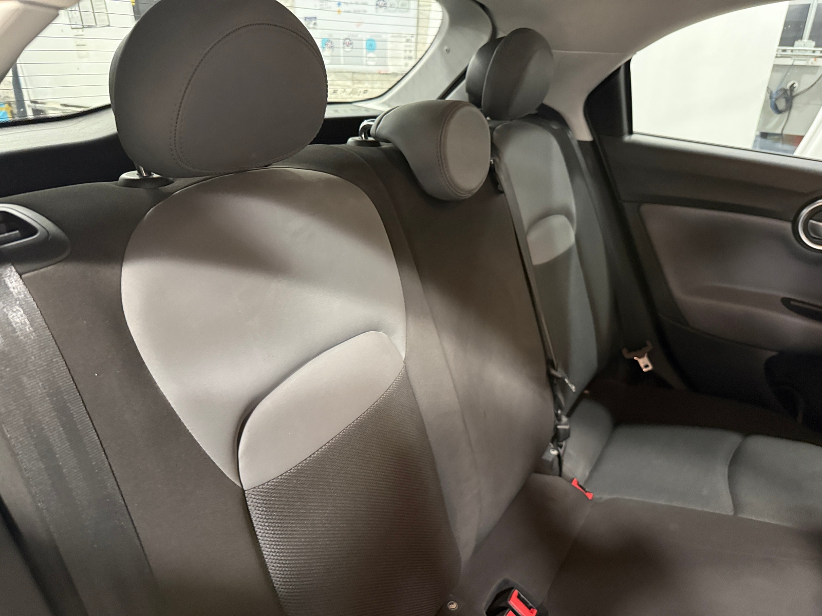 Thumbnail: 2017 Fiat 500X - 6