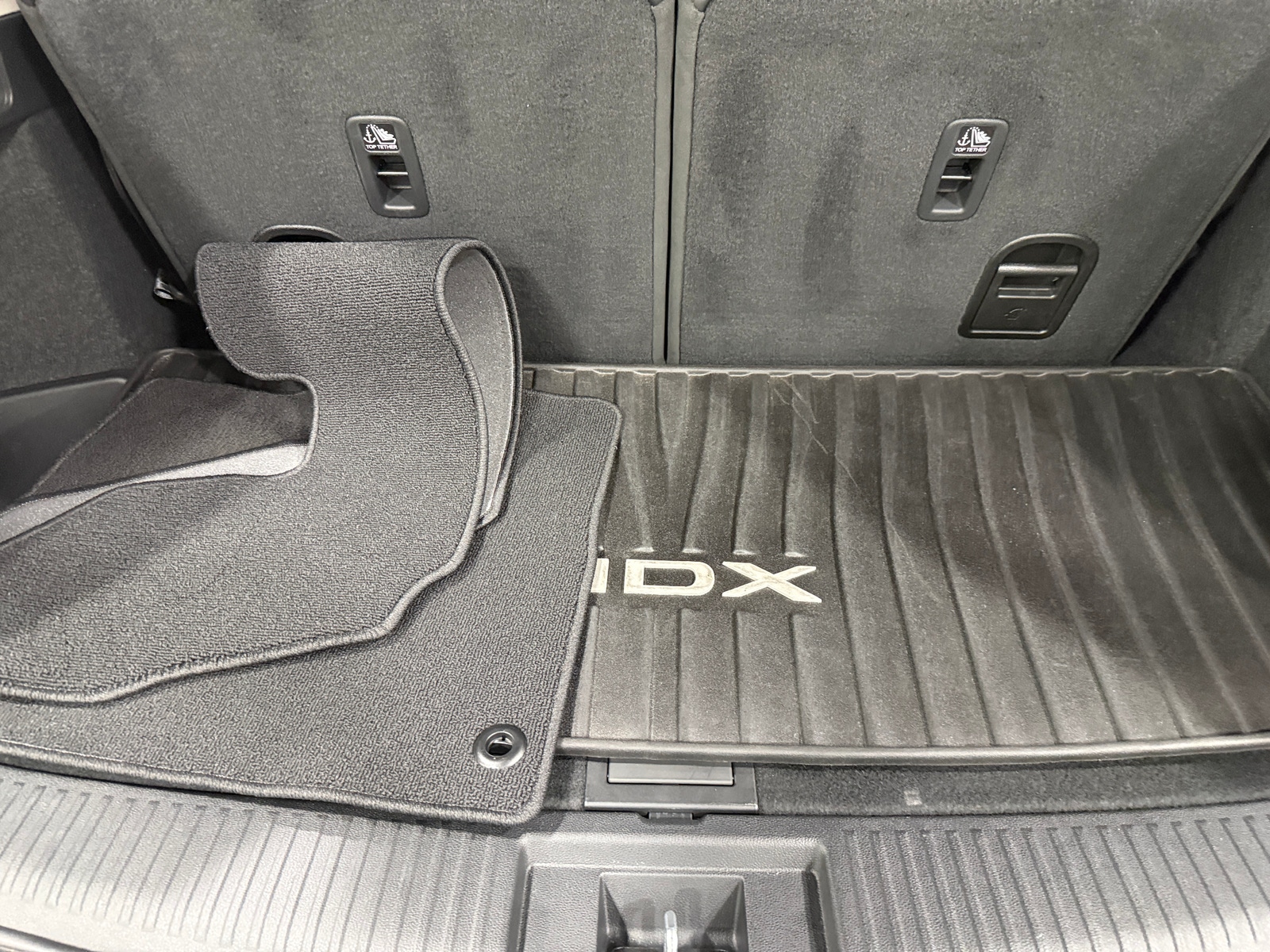 Thumbnail: 2022 Acura MDX - 6