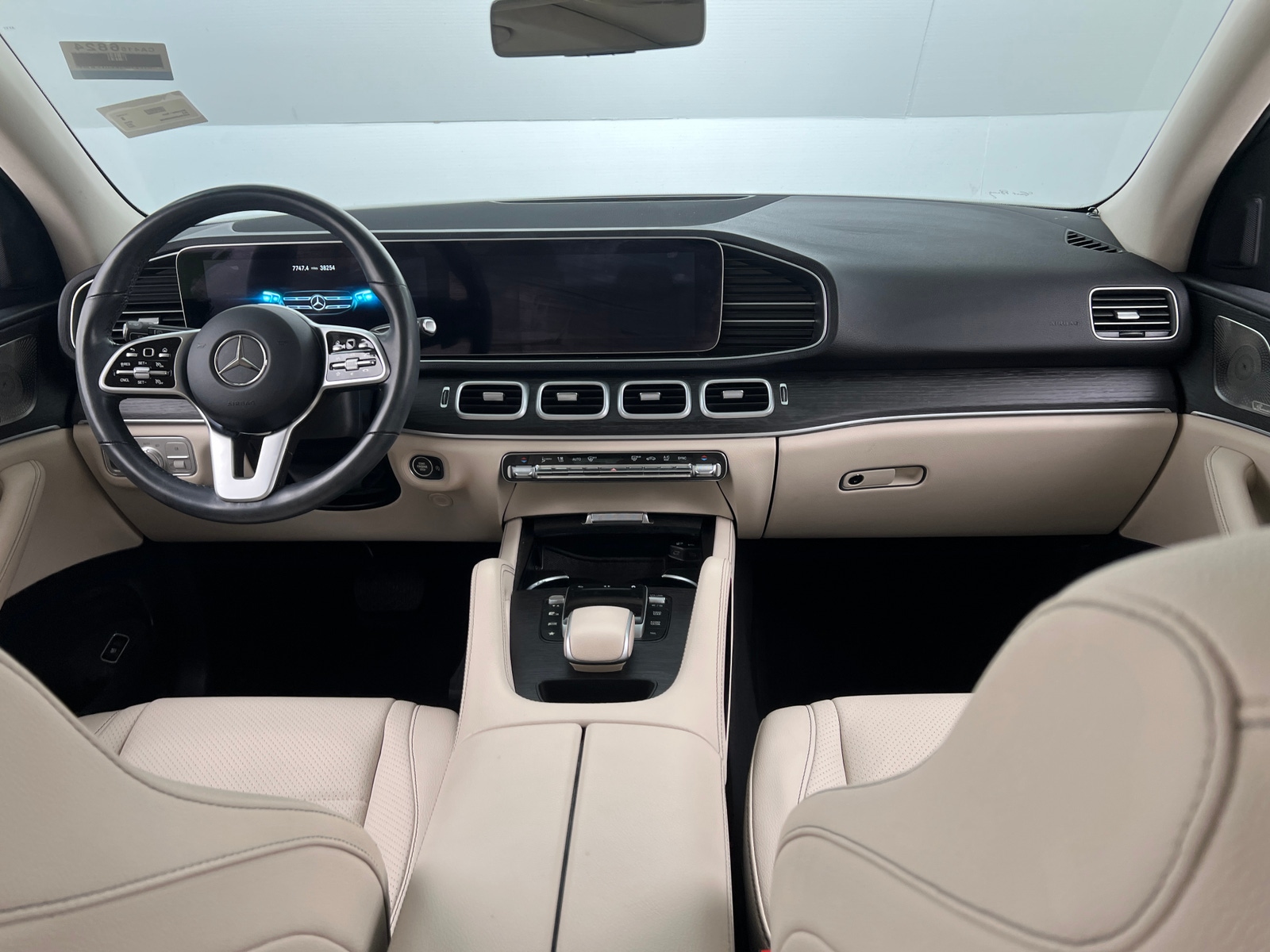 Thumbnail: 2022 Mercedes-Benz GLE - 2