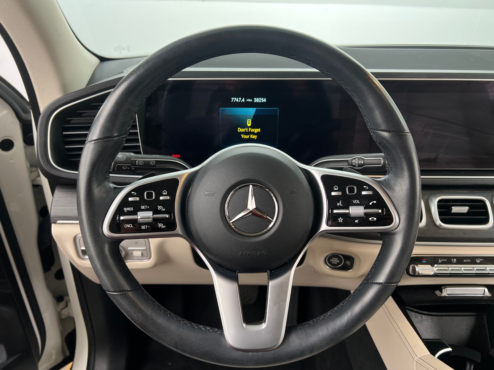 Thumbnail: 2022 Mercedes-Benz GLE - 4