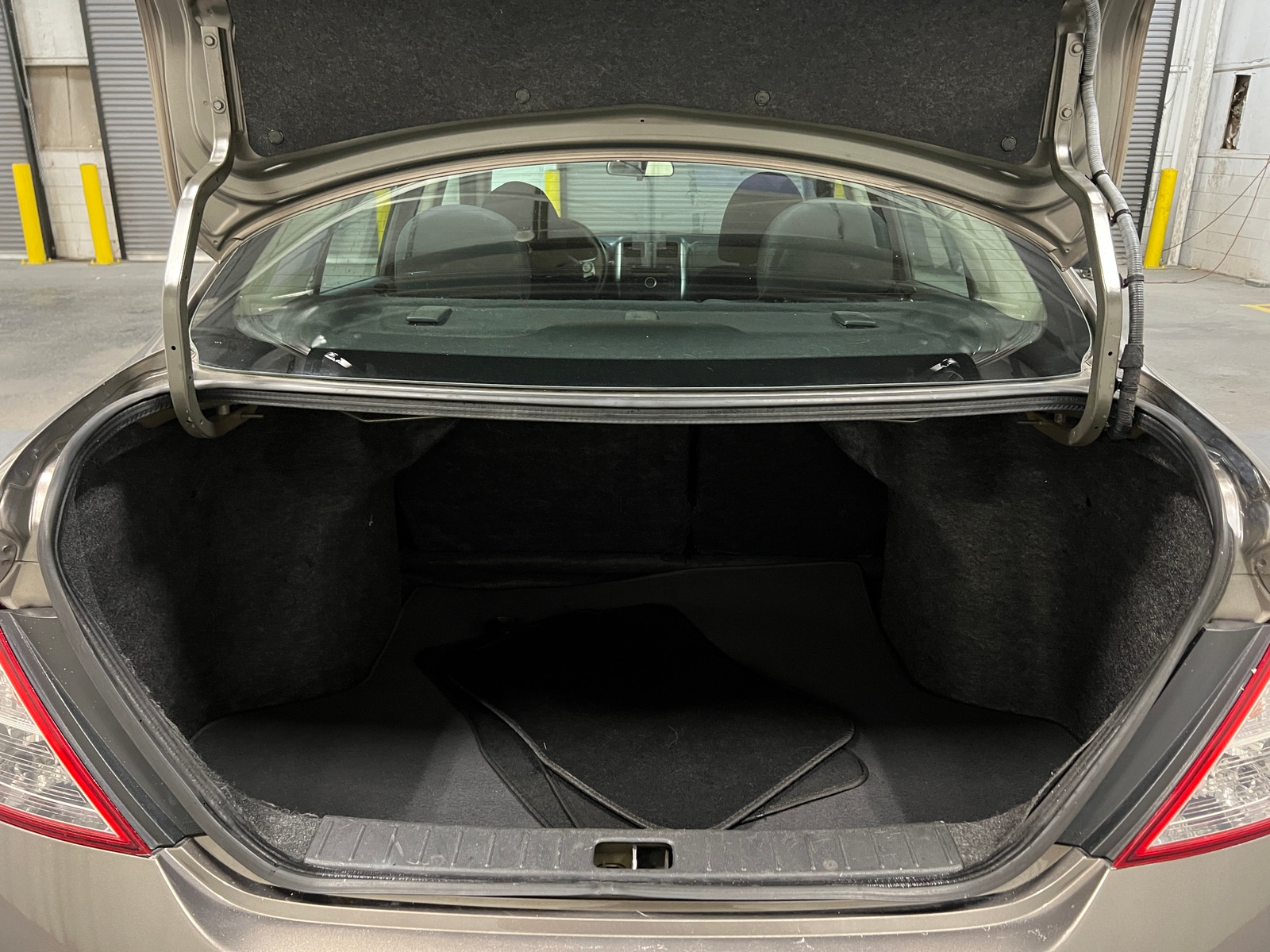 Thumbnail: 2013 Nissan Versa - 7