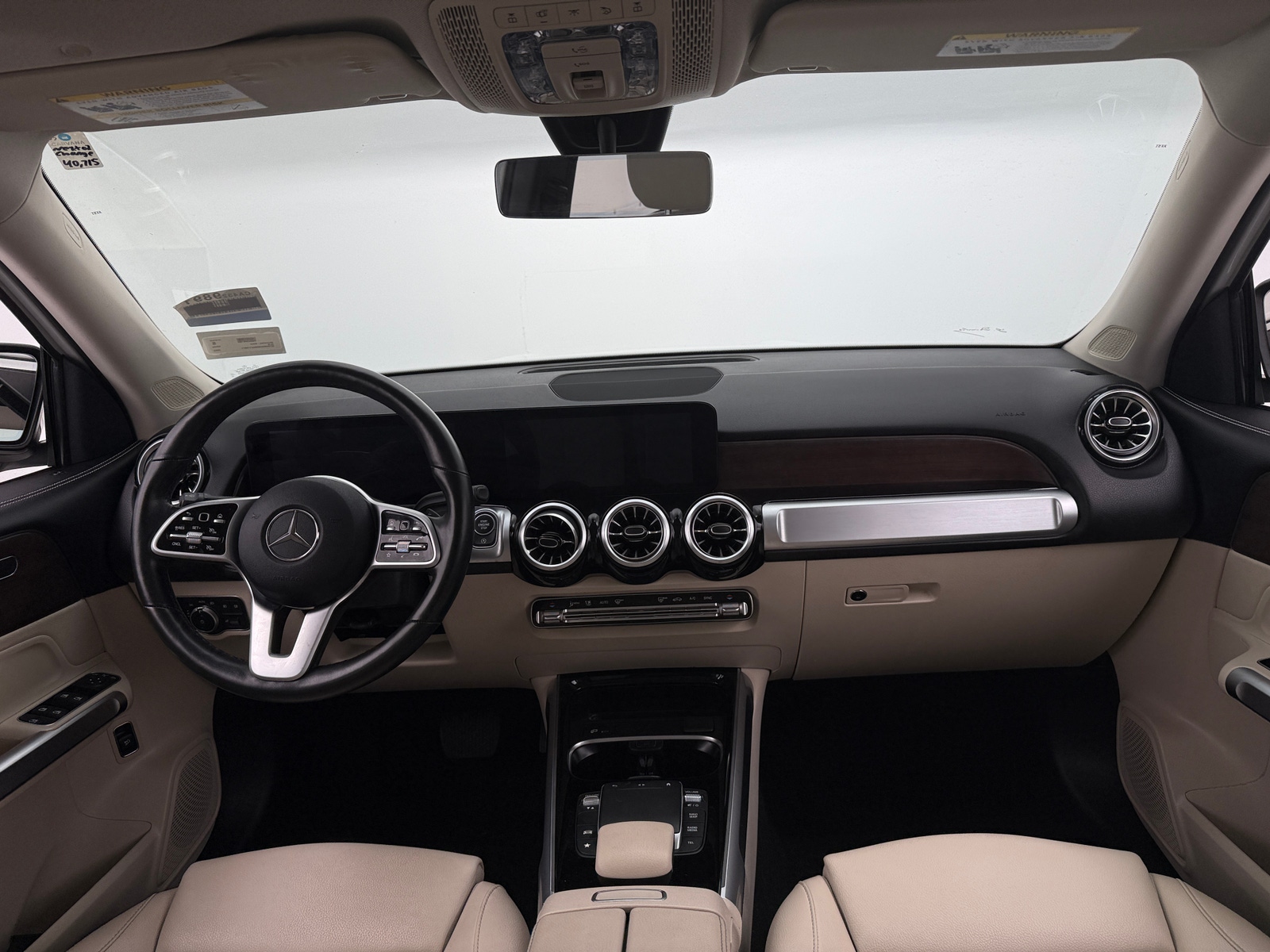 Thumbnail: 2022 Mercedes-Benz GLB - 2