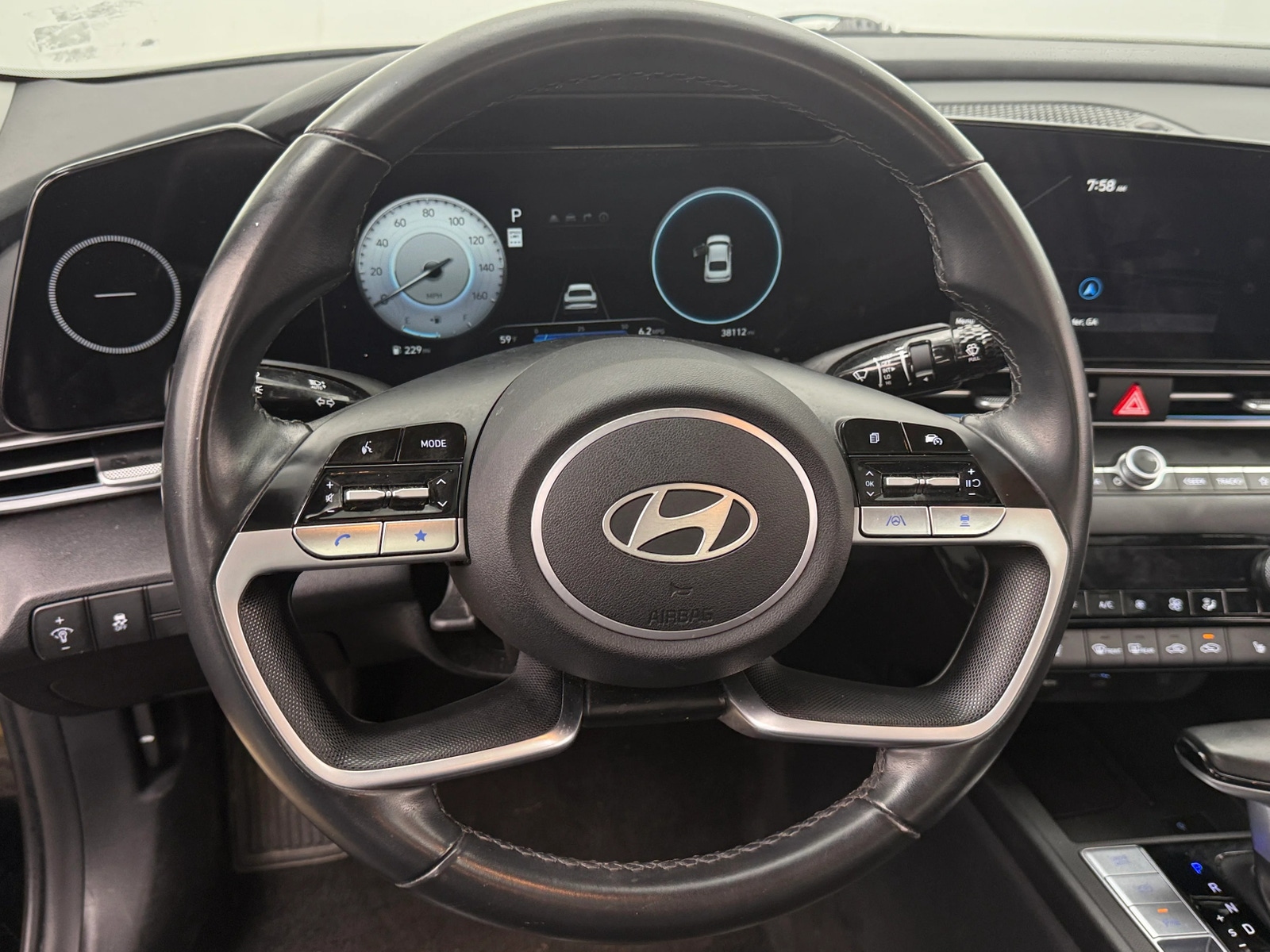 Thumbnail: 2024 Hyundai Elantra - 4