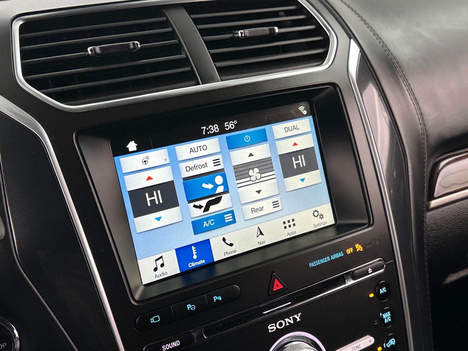 Thumbnail: 2017 Ford Explorer - 3