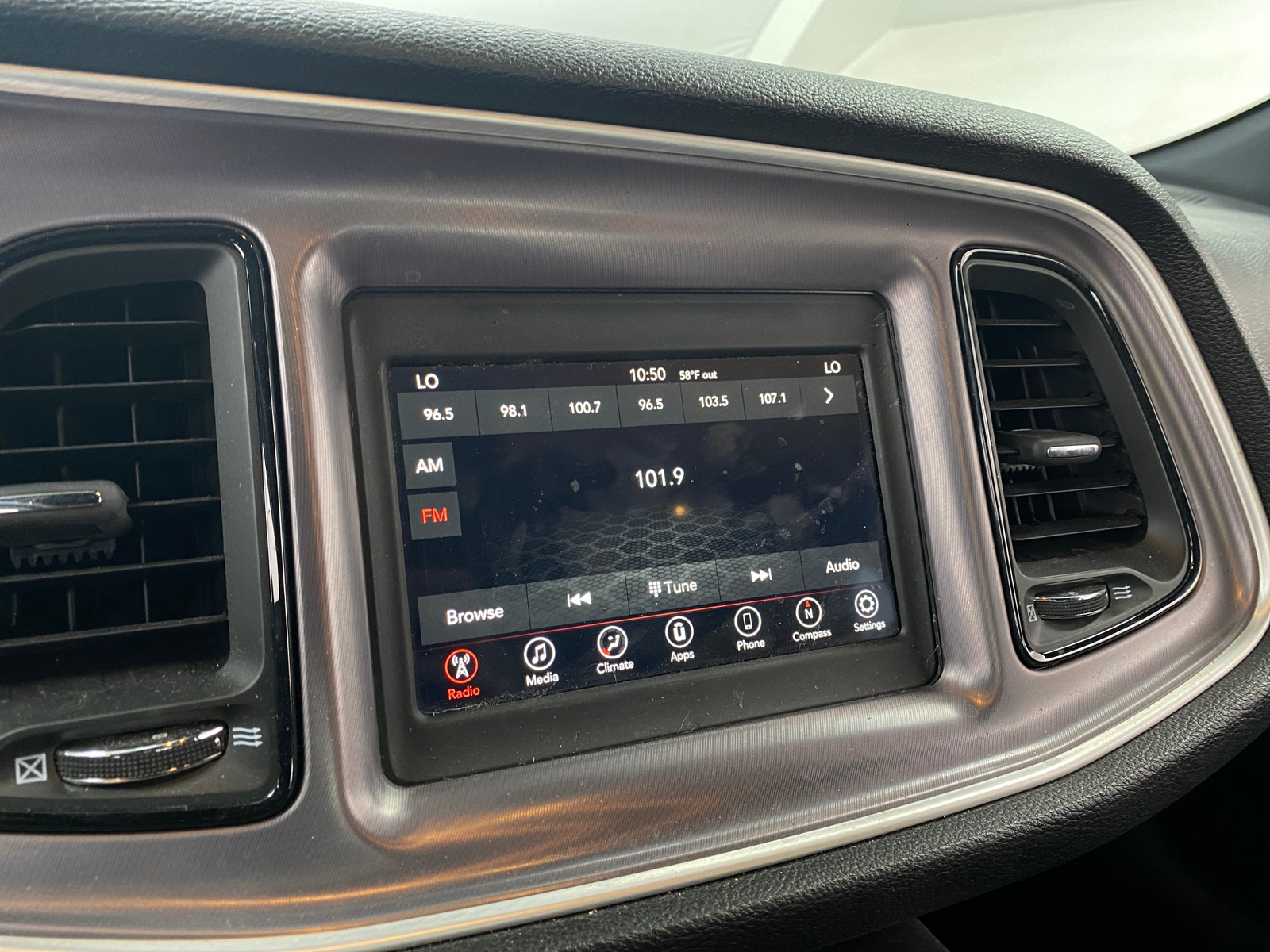 Thumbnail: 2019 Dodge Challenger - 3