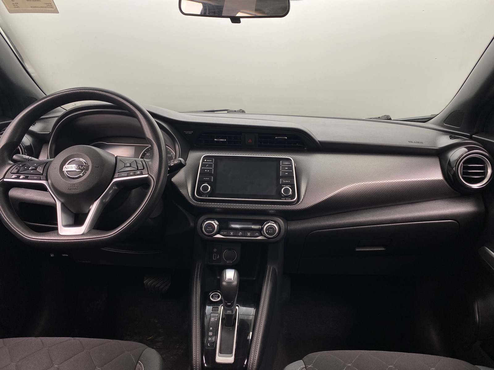 Thumbnail: 2020 Nissan Kicks - 3