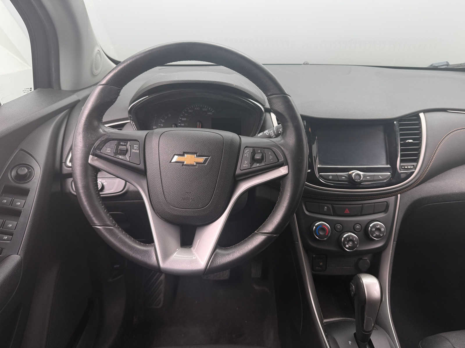 Thumbnail: 2017 Chevrolet Trax - 5