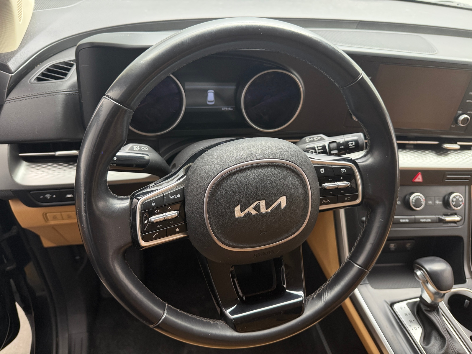 Thumbnail: 2022 Kia Carnival - 5