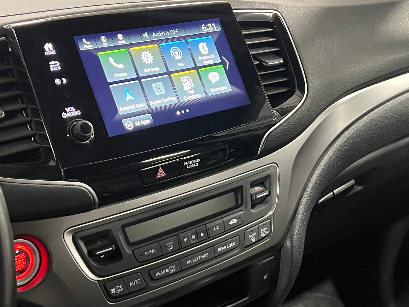 Thumbnail: 2019 Honda Pilot - 3