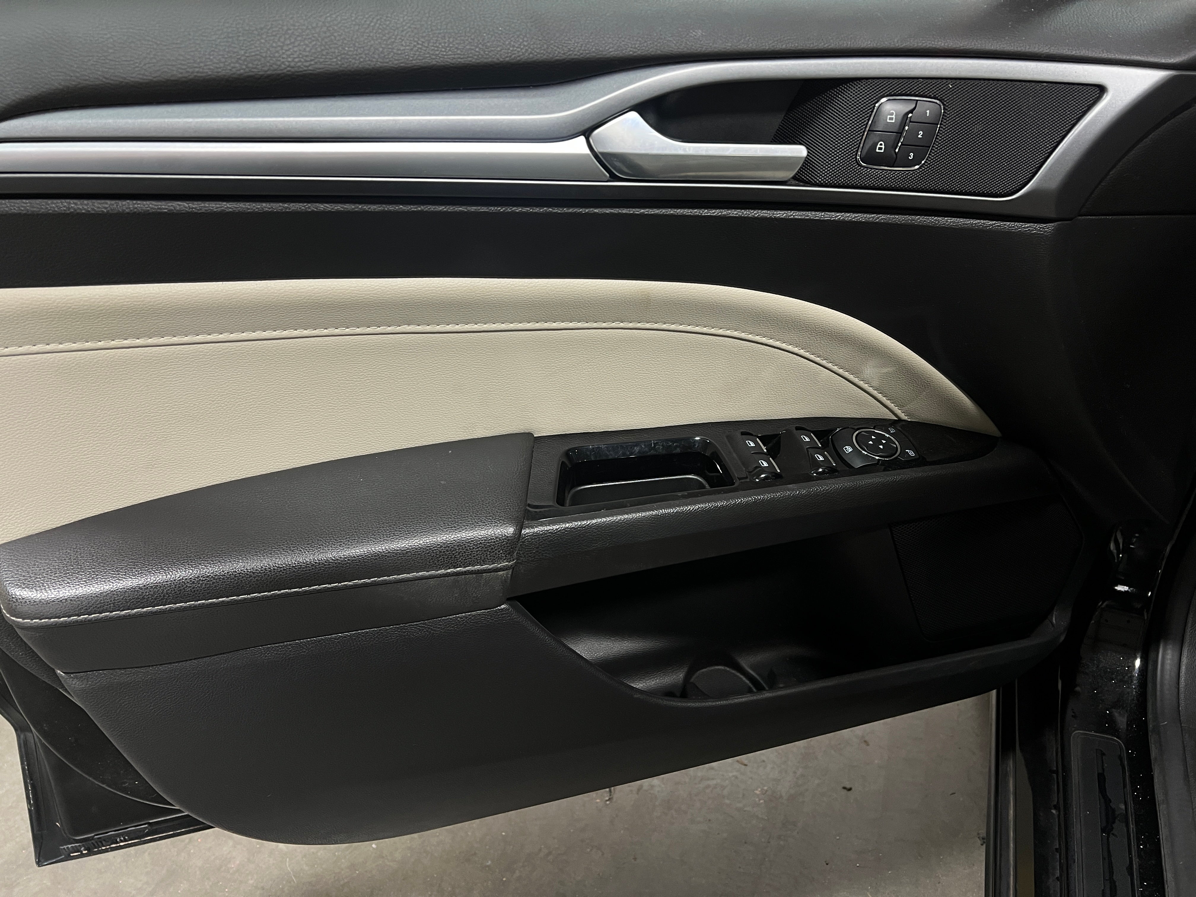 2015 Ford Fusion Hybrid