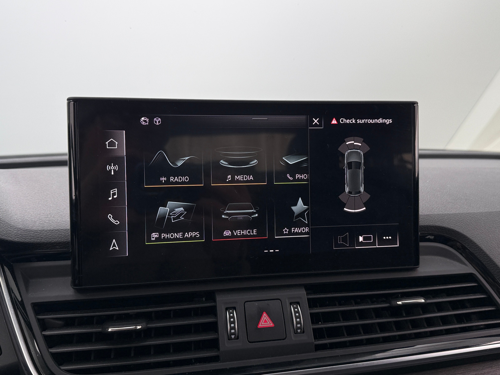 Thumbnail: 2021 Audi Q5 - 3