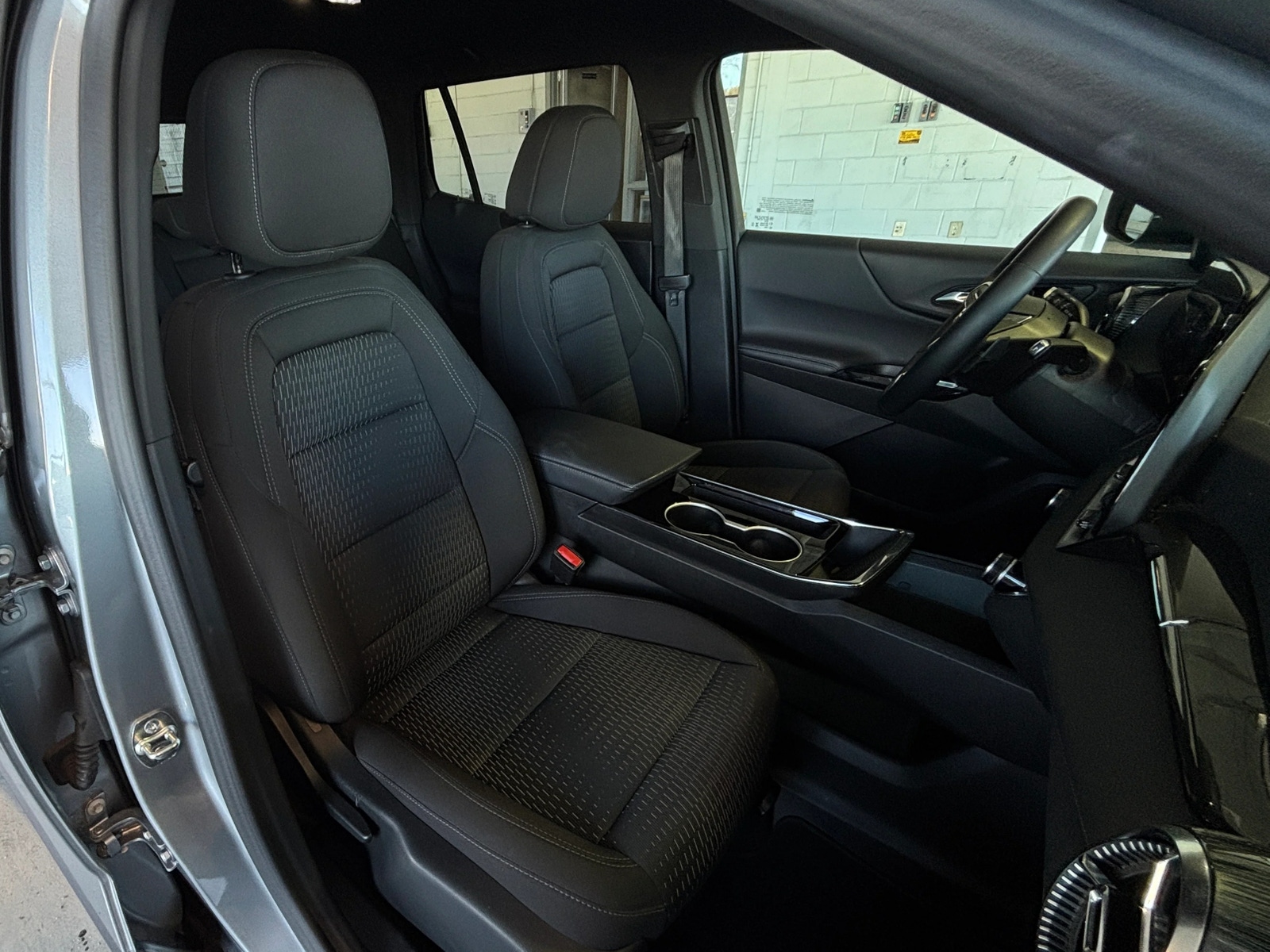 Thumbnail: 2025 Chevrolet Equinox - 2