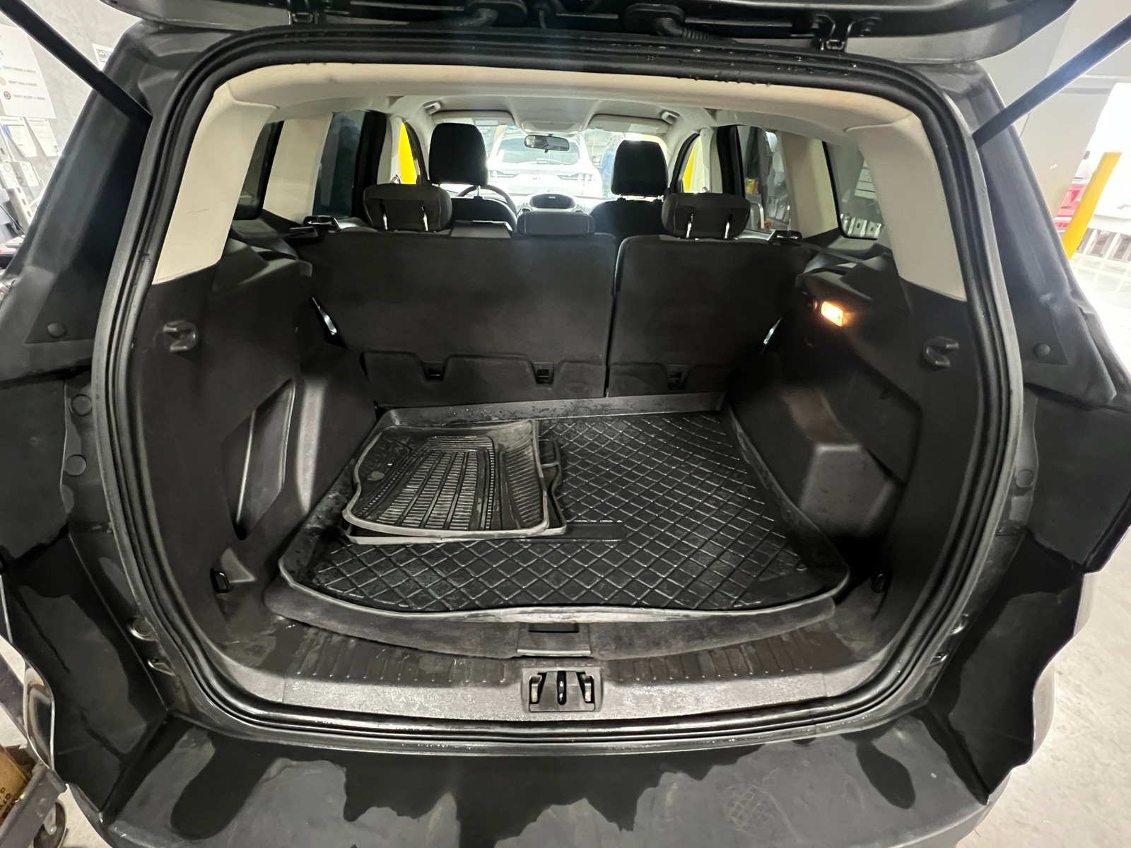 Thumbnail: 2017 Ford Escape - 7