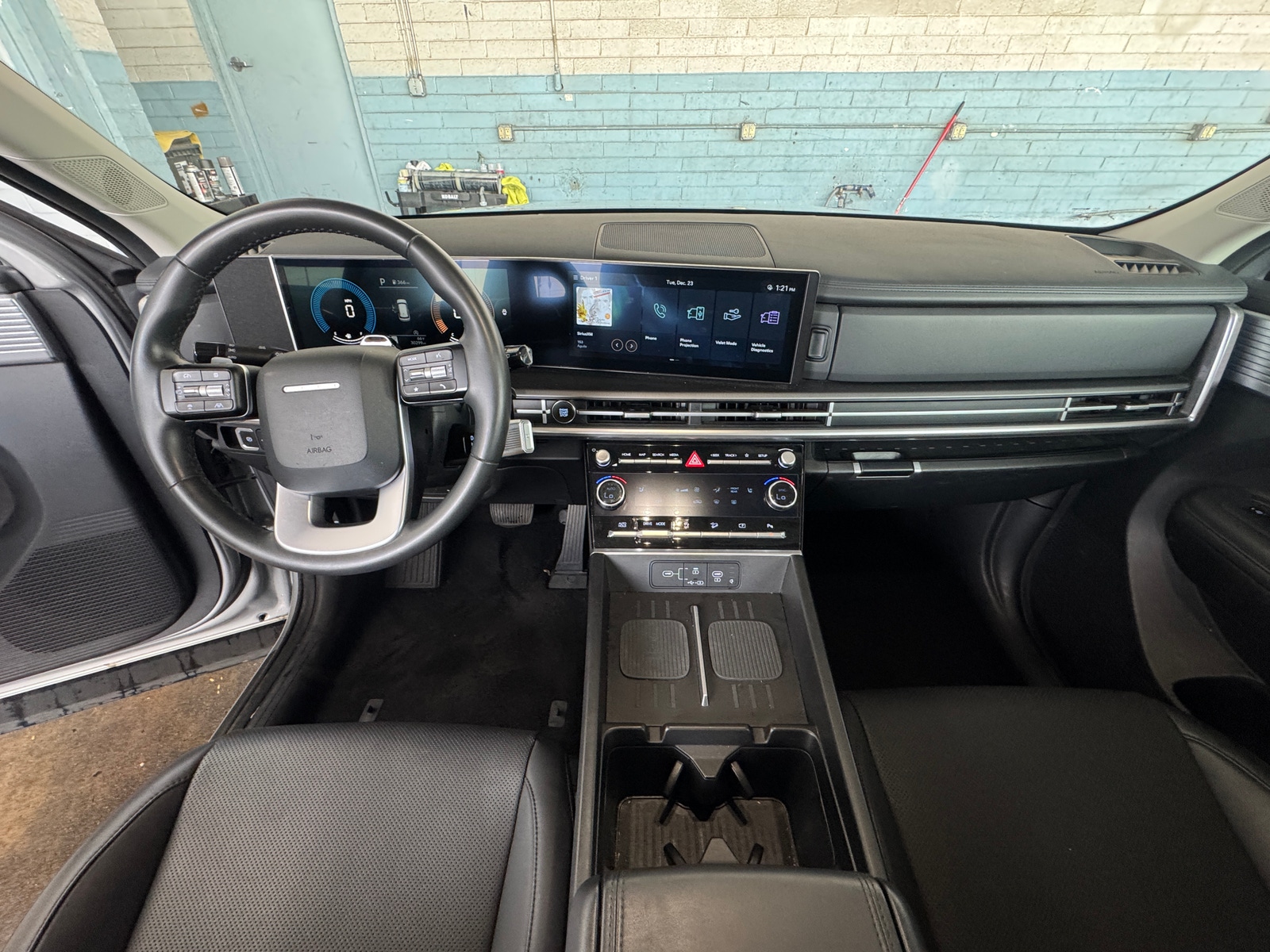 Thumbnail: 2025 Hyundai Santa Fe - 2