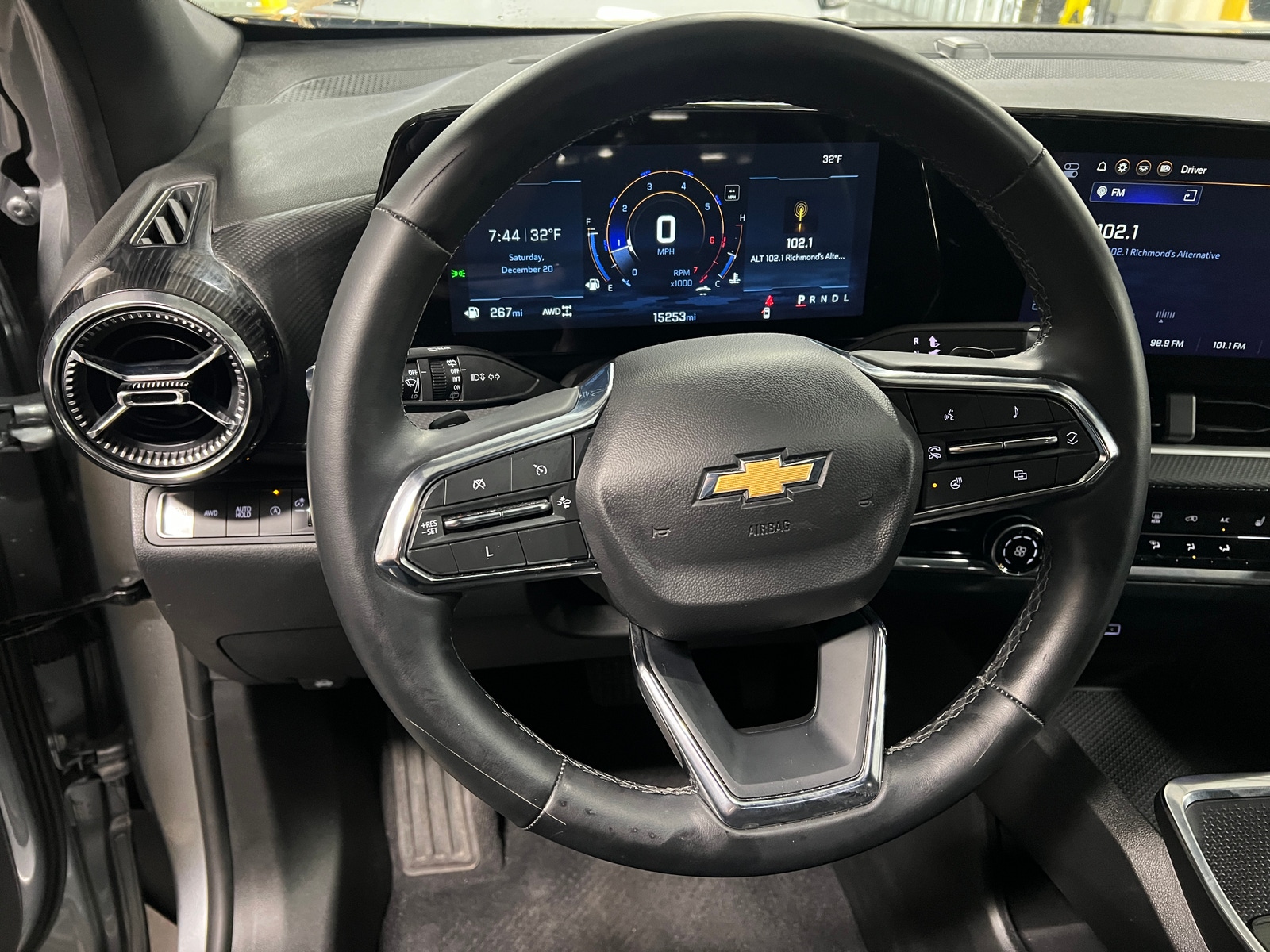 Thumbnail: 2025 Chevrolet Equinox - 5