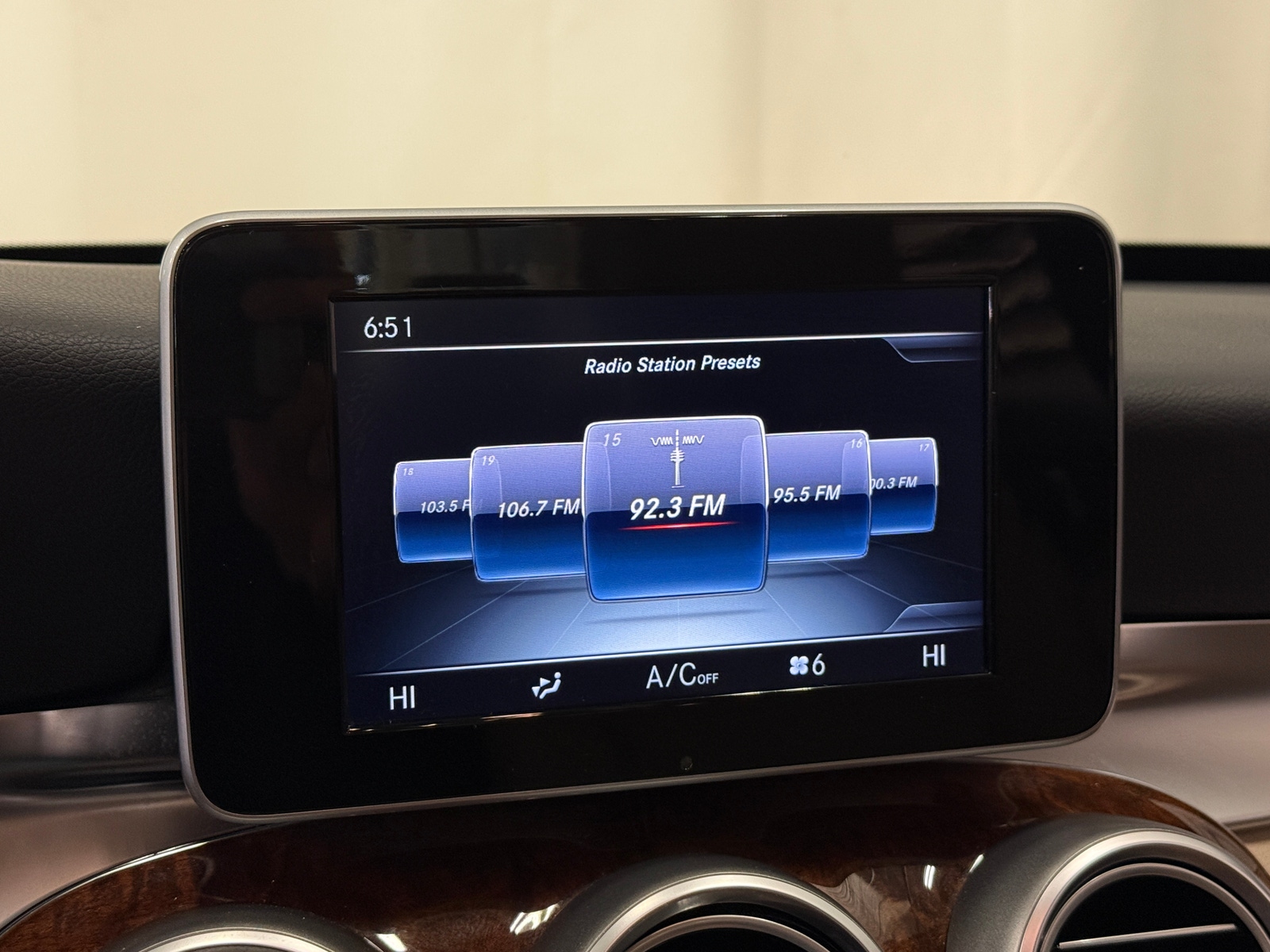 Thumbnail: 2017 Mercedes-Benz C-Class - 3