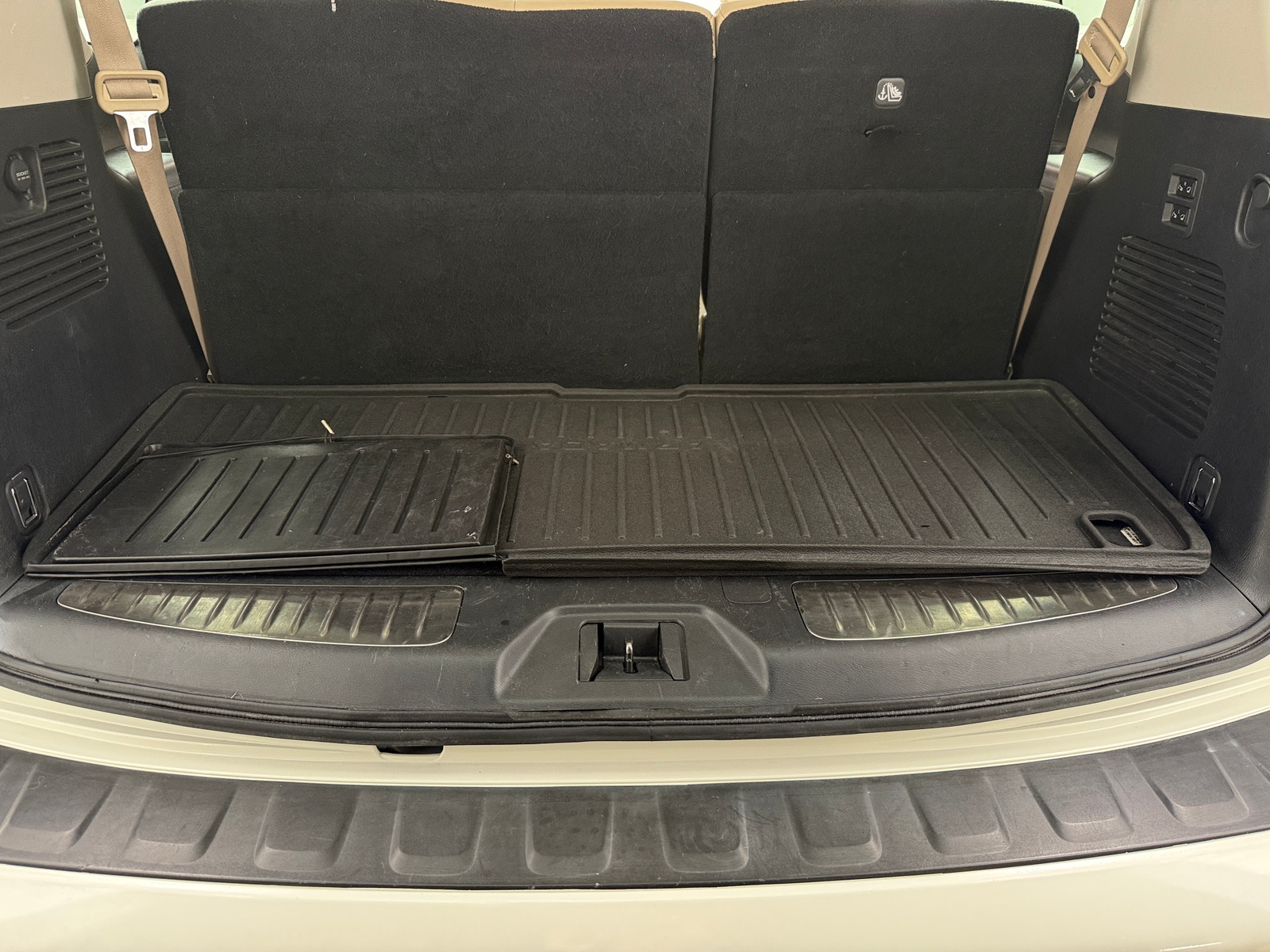 Thumbnail: 2019 Nissan Armada - 6