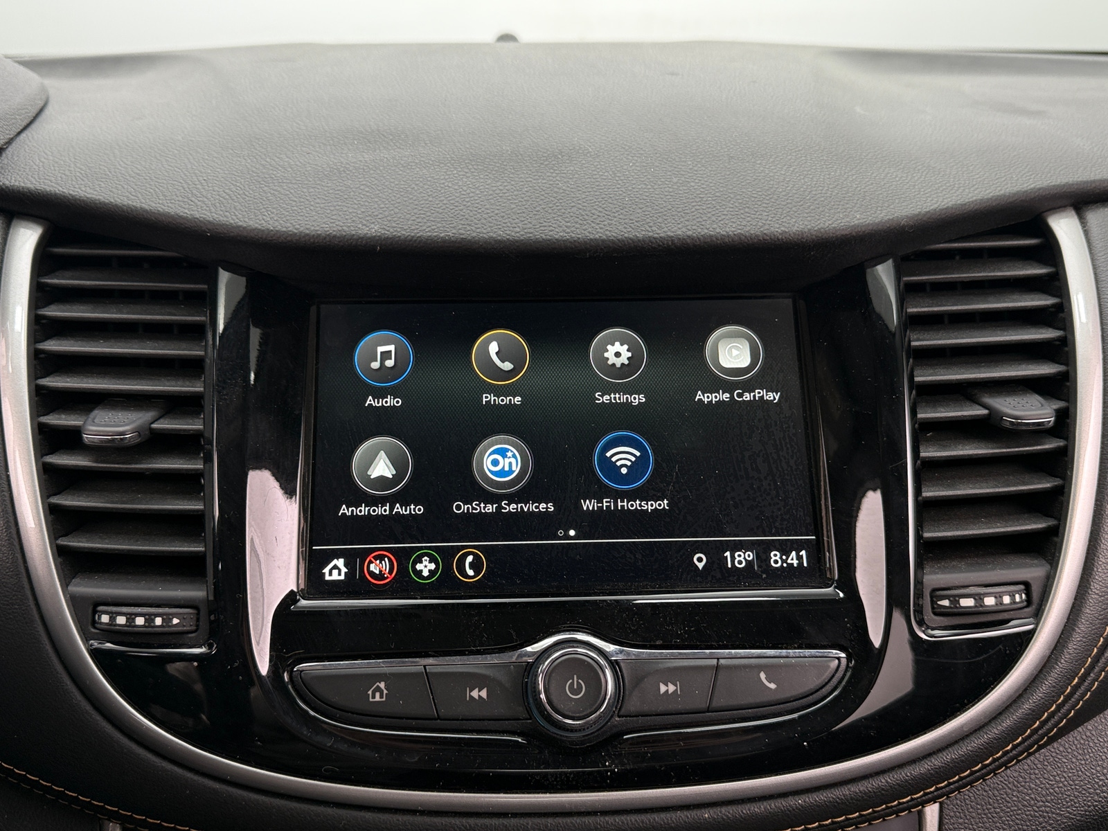 Thumbnail: 2018 Chevrolet Trax - 4