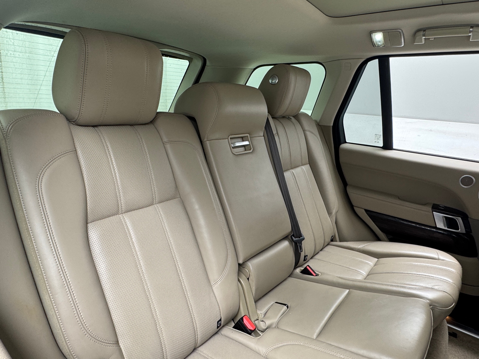 Thumbnail: 2017 Land Rover Range Rover - 5