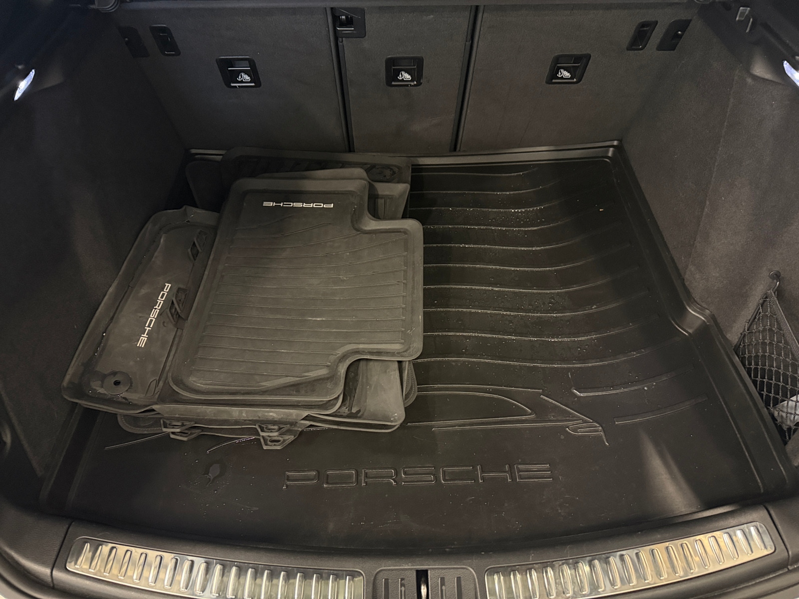 Thumbnail: 2020 Porsche Macan - 6