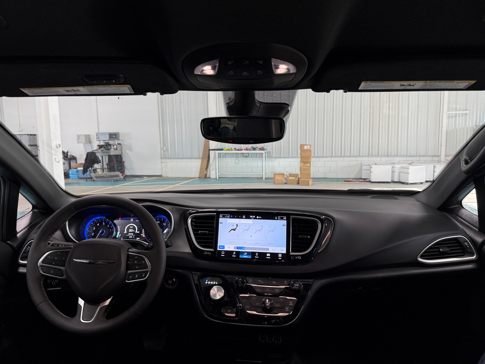 Thumbnail: 2025 Chrysler Pacifica - 2