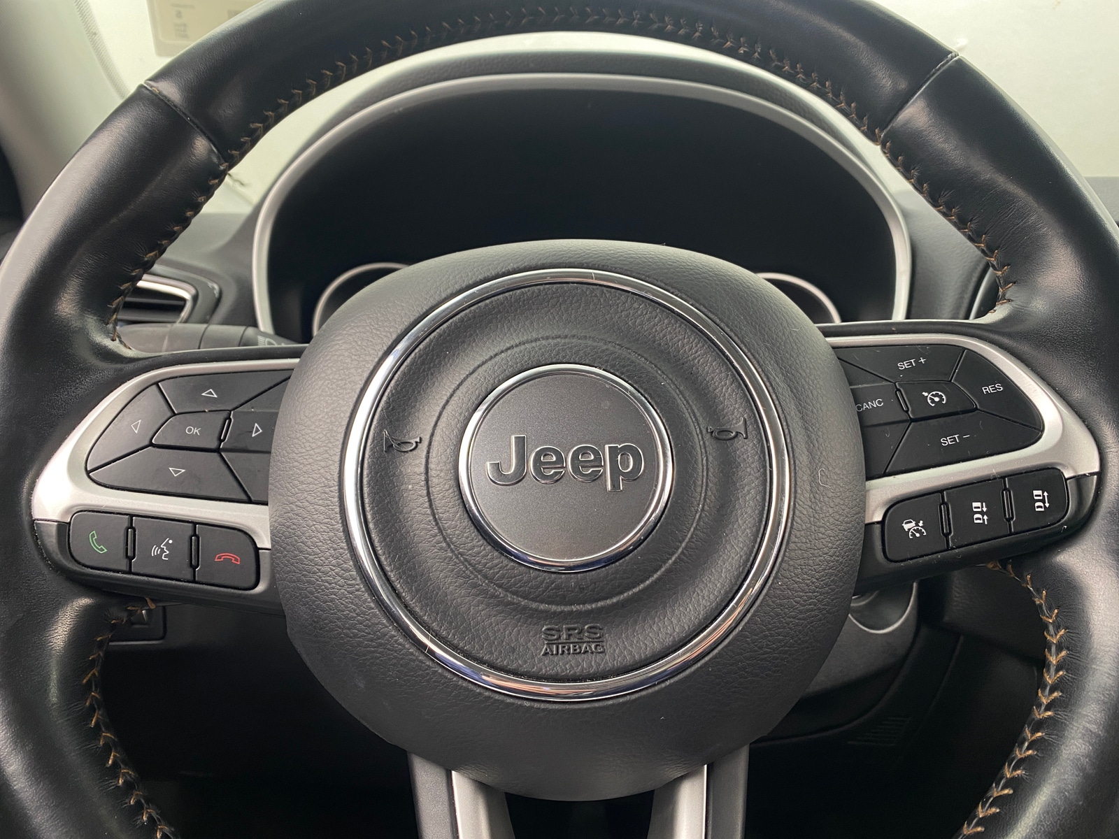 Thumbnail: 2021 Jeep Compass - 4