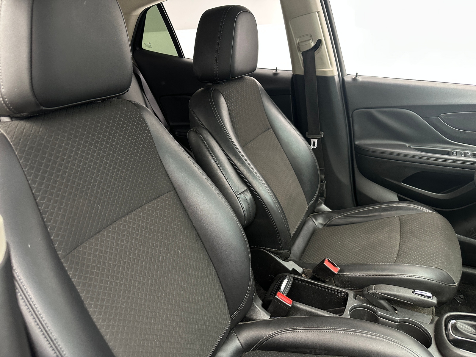 Thumbnail: 2018 Buick Encore - 2