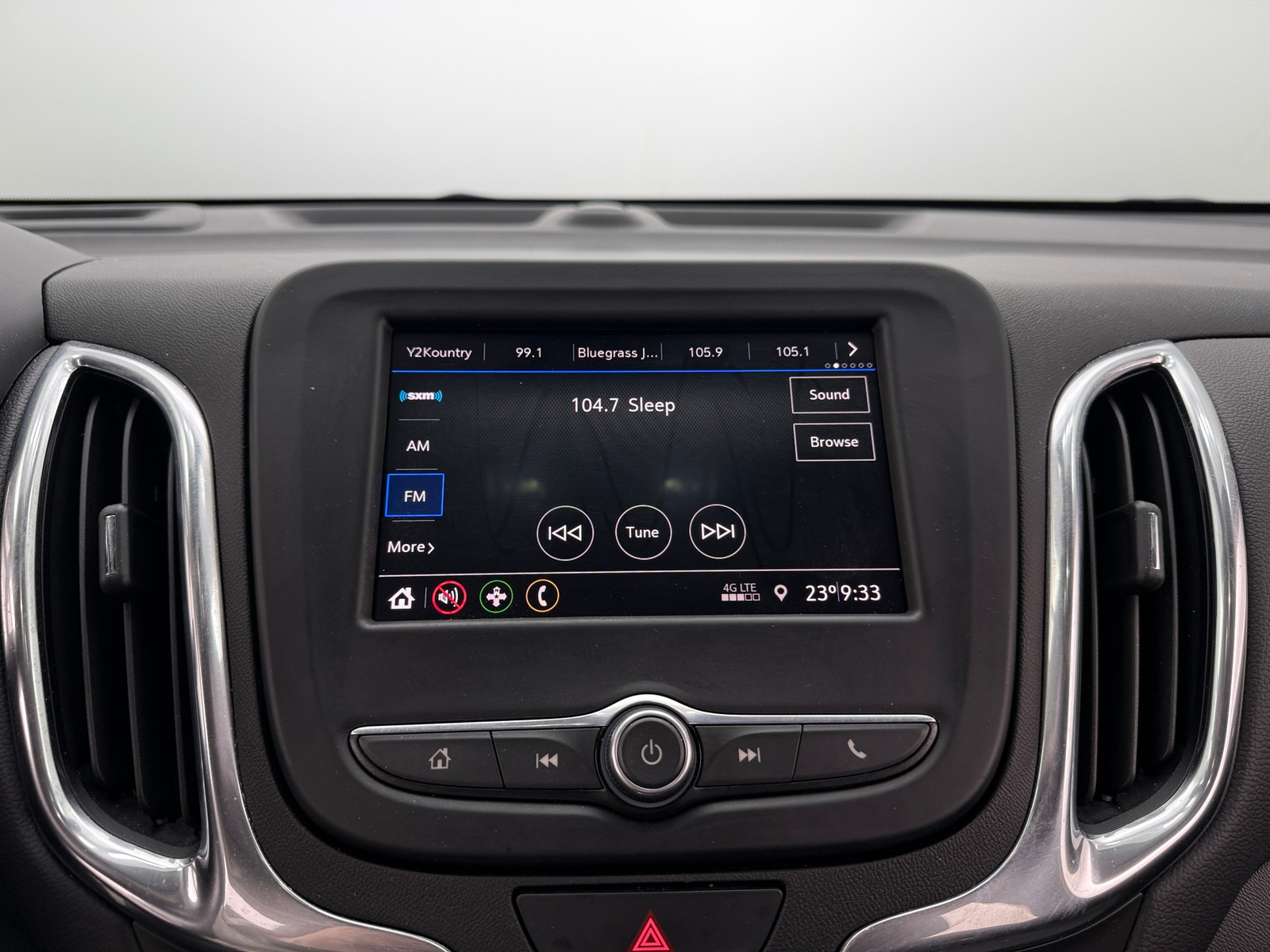 Thumbnail: 2021 Chevrolet Equinox - 4