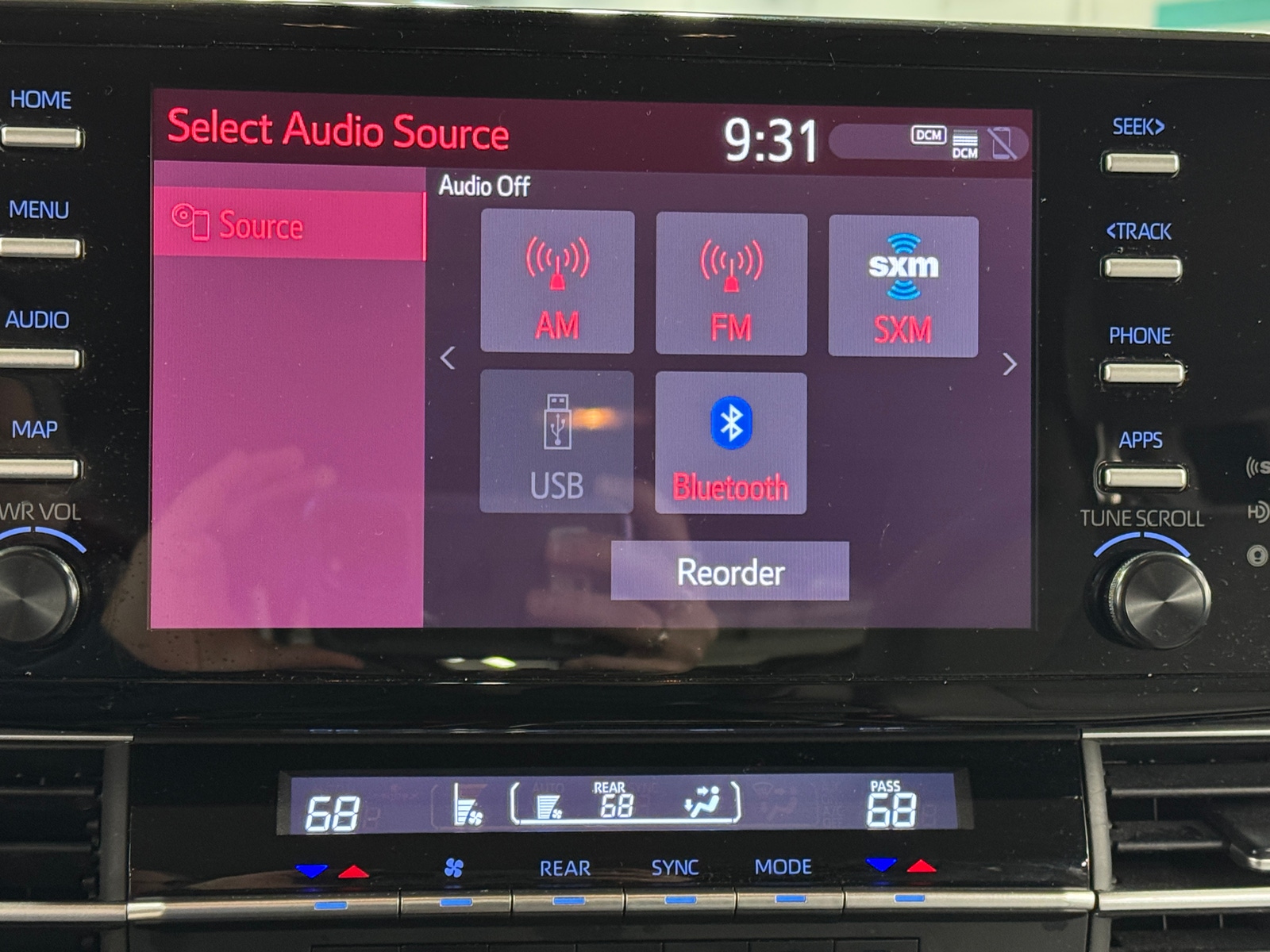 Thumbnail: 2022 Toyota Sienna - 4
